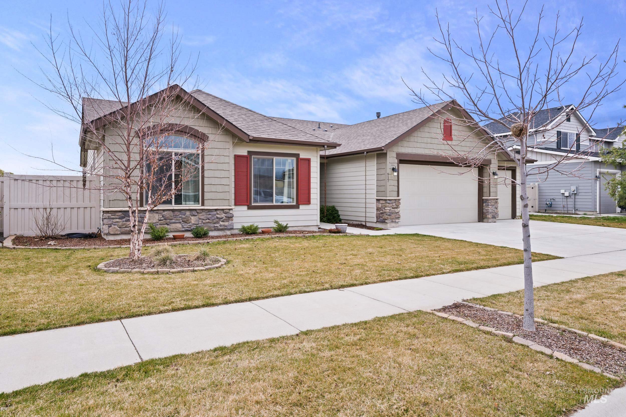 917 Silver Springs St, Middleton, Idaho 83644, 4 Bedrooms, 2 Bathrooms, Residential For Sale, Price $480,000,MLS 98976958