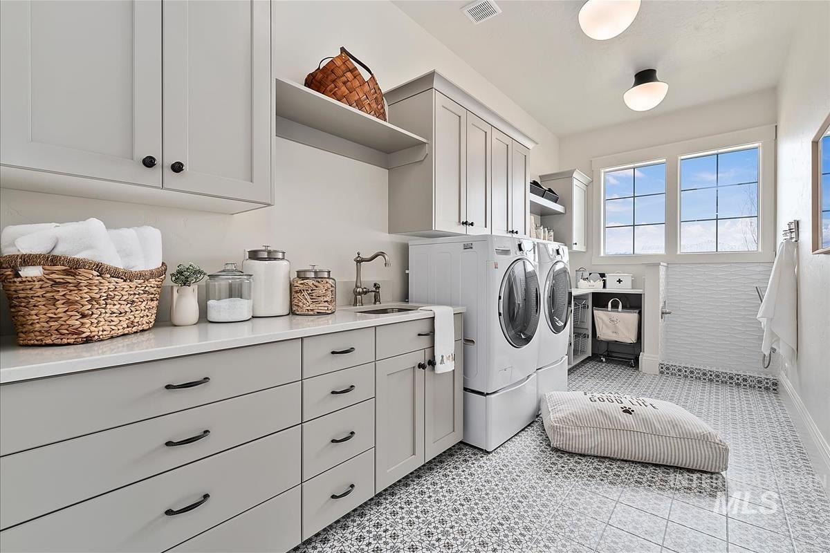 784 N Moscow Ave, Eagle, Idaho 83616, 4 Bedrooms, 4.5 Bathrooms, Residential For Sale, Price $2,399,900,MLS 98976959