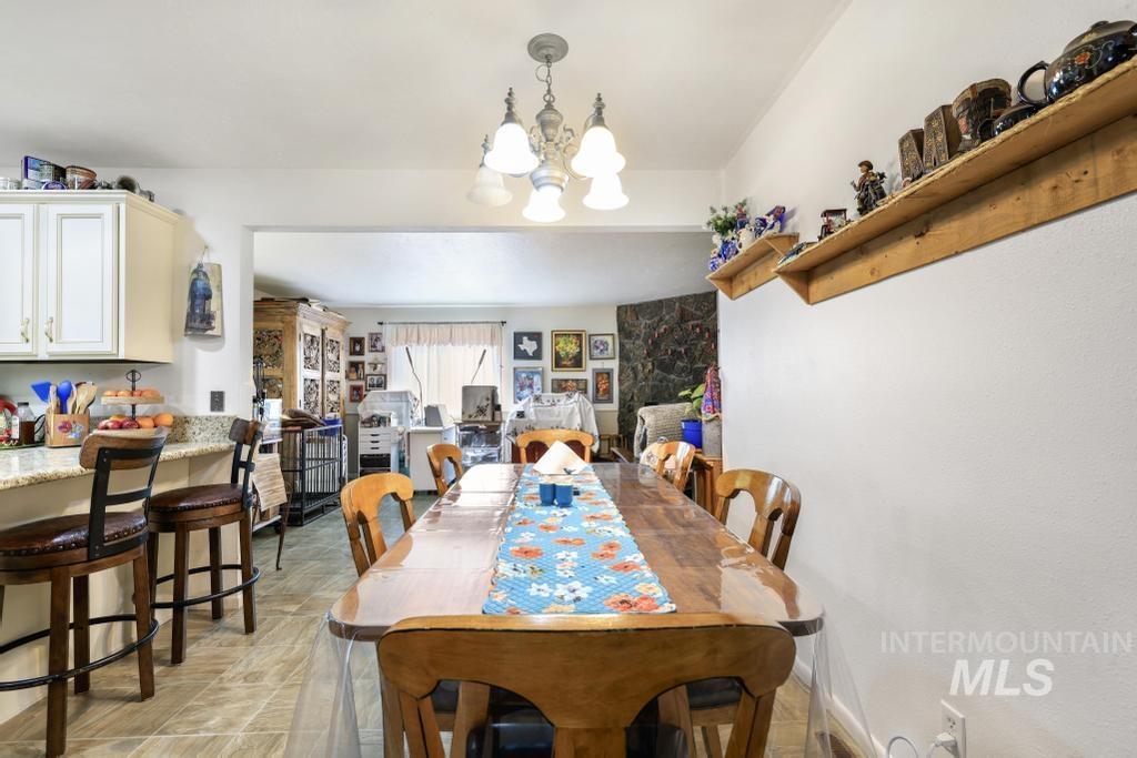 1754 Targee Dr., Twin Falls, Idaho 83301, 3 Bedrooms, 2 Bathrooms, Residential For Sale, Price $399,000,MLS 98976960