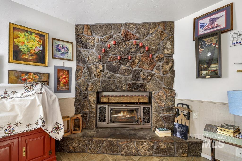 1754 Targee Dr., Twin Falls, Idaho 83301, 3 Bedrooms, 2 Bathrooms, Residential For Sale, Price $399,000,MLS 98976960