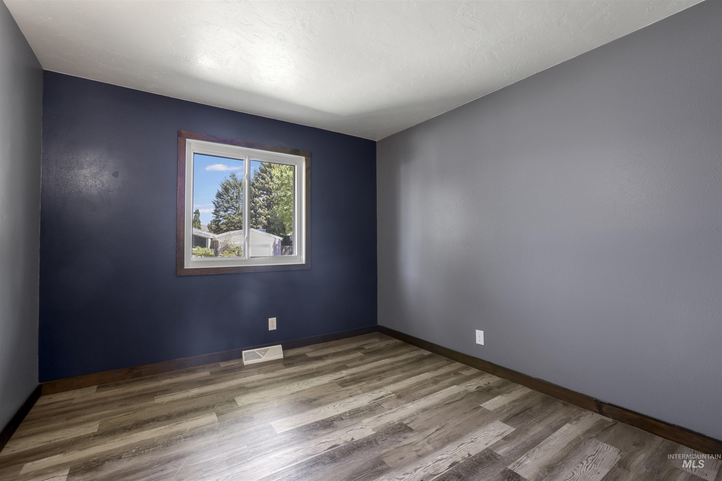 1754 Targhee Dr., Twin Falls, Idaho 83301, 3 Bedrooms, 2 Bathrooms, Residential For Sale, Price $394,500, 98976960