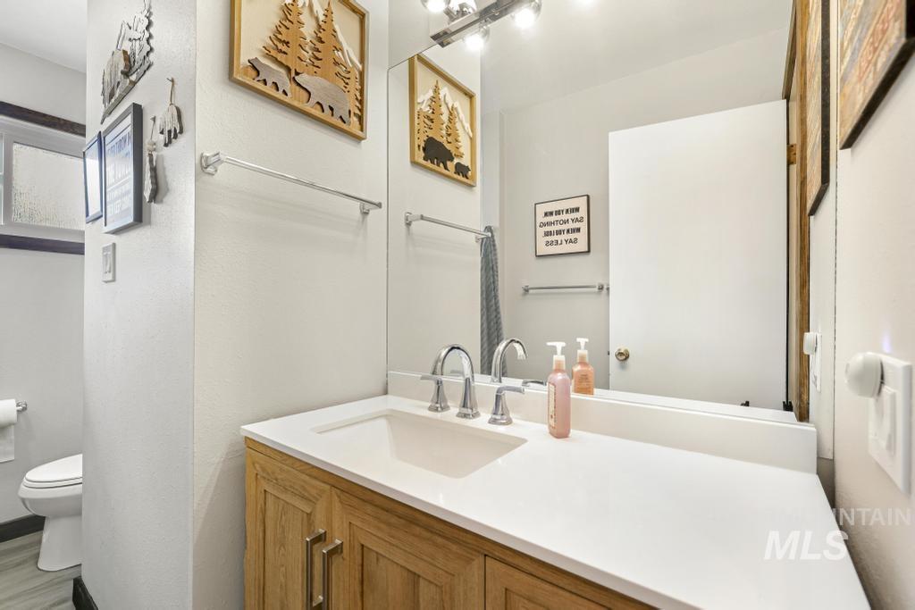 1754 Targee Dr., Twin Falls, Idaho 83301, 3 Bedrooms, 2 Bathrooms, Residential For Sale, Price $399,000,MLS 98976960