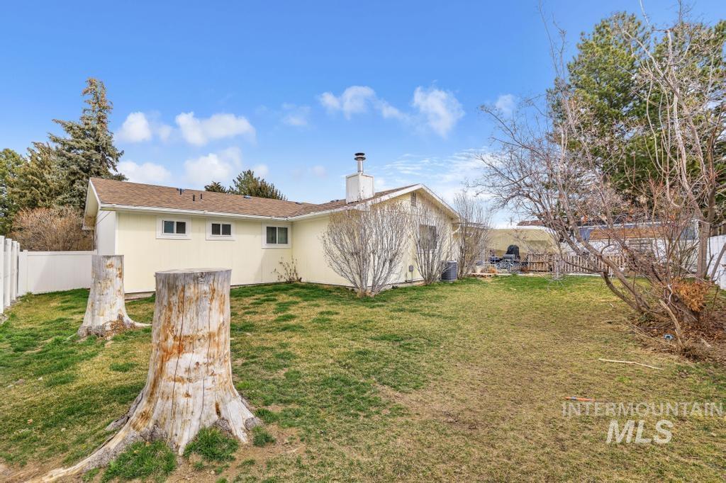 1754 Targee Dr., Twin Falls, Idaho 83301, 3 Bedrooms, 2 Bathrooms, Residential For Sale, Price $399,000,MLS 98976960