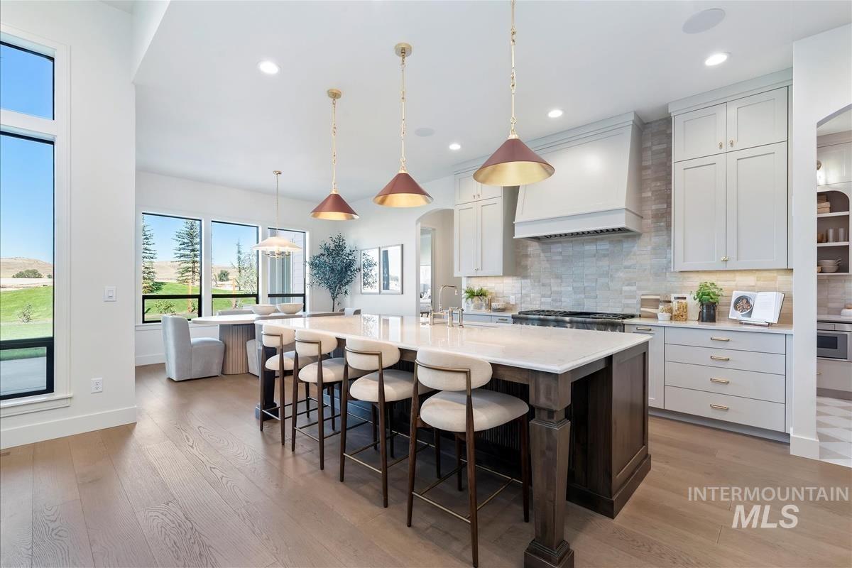 700 N Moscow Ave, Eagle, Idaho 83616, 5 Bedrooms, 5.5 Bathrooms, Residential For Sale, Price $2,349,900,MLS 98976962