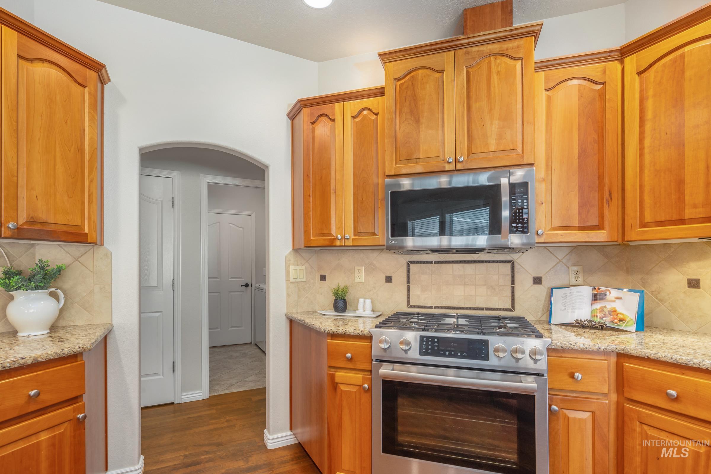 2424 N Tangent Ave, Meridian, Idaho 83646-7588, 3 Bedrooms, 2 Bathrooms, Residential For Sale, Price $550,000,MLS 98976965