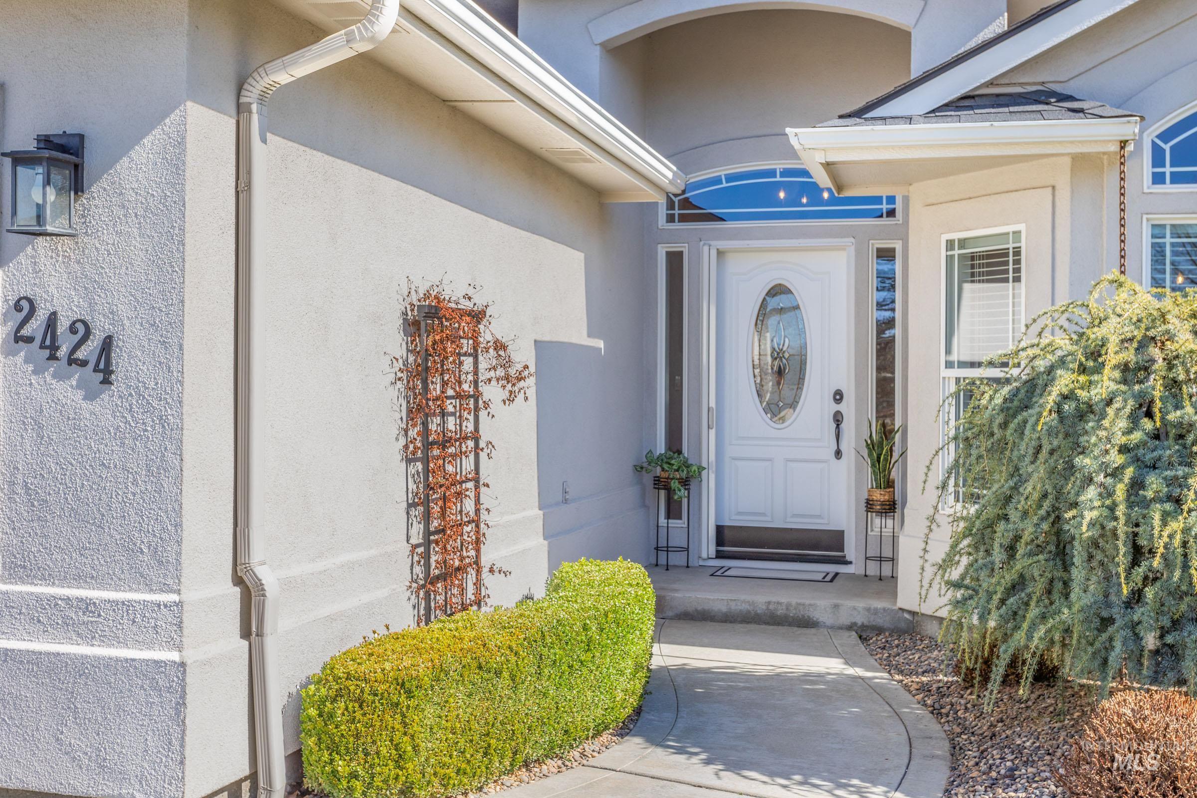 2424 N Tangent Ave, Meridian, Idaho 83646-7588, 3 Bedrooms, 2 Bathrooms, Residential For Sale, Price $550,000,MLS 98976965