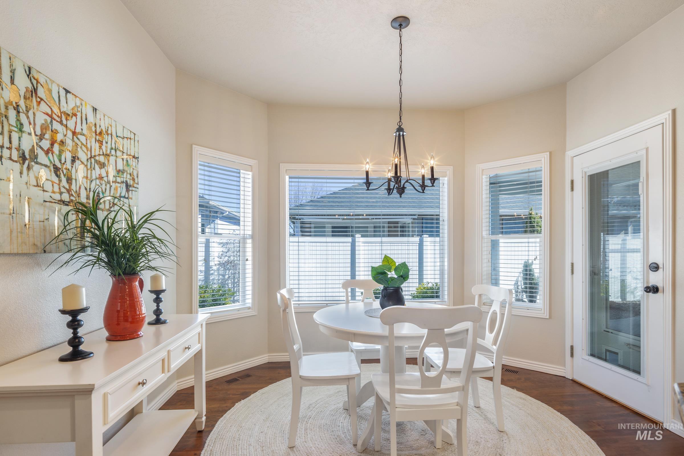 2424 N Tangent Ave, Meridian, Idaho 83646-7588, 3 Bedrooms, 2 Bathrooms, Residential For Sale, Price $550,000,MLS 98976965