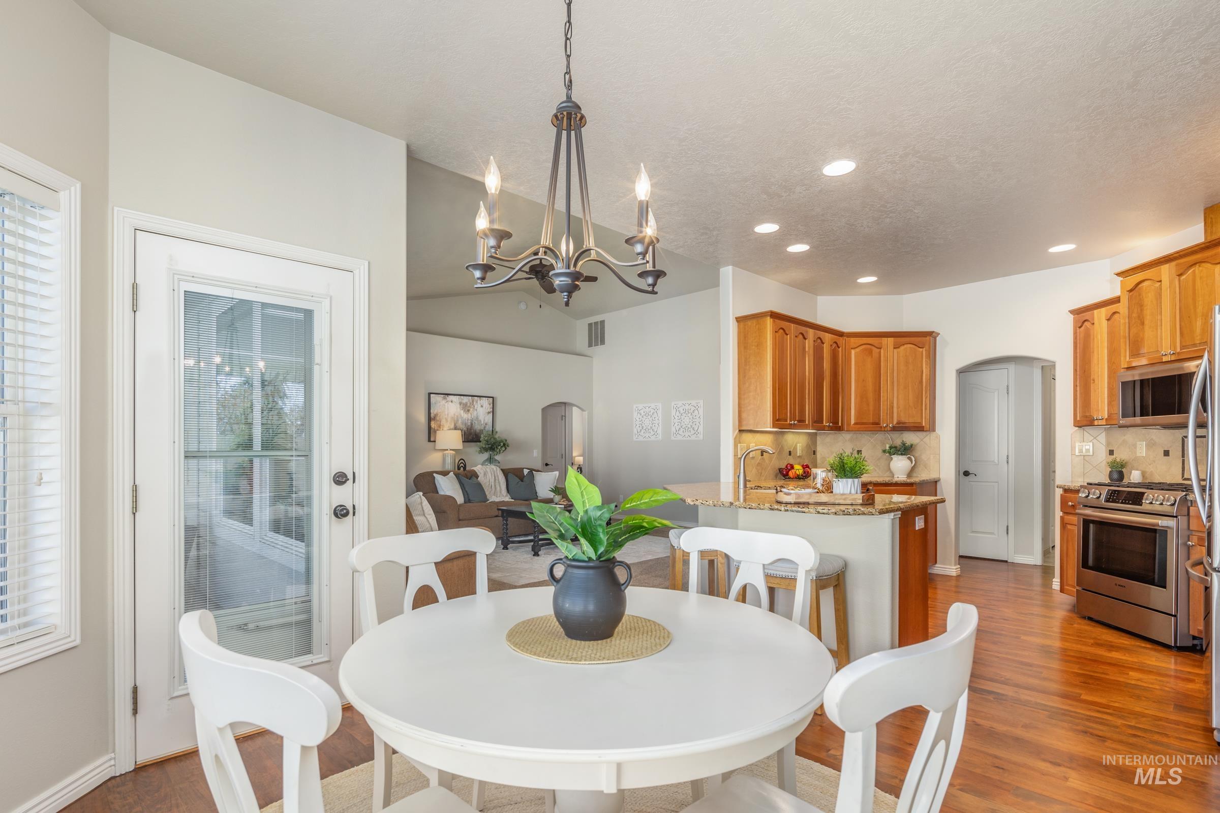 2424 N Tangent Ave, Meridian, Idaho 83646-7588, 3 Bedrooms, 2 Bathrooms, Residential For Sale, Price $550,000,MLS 98976965