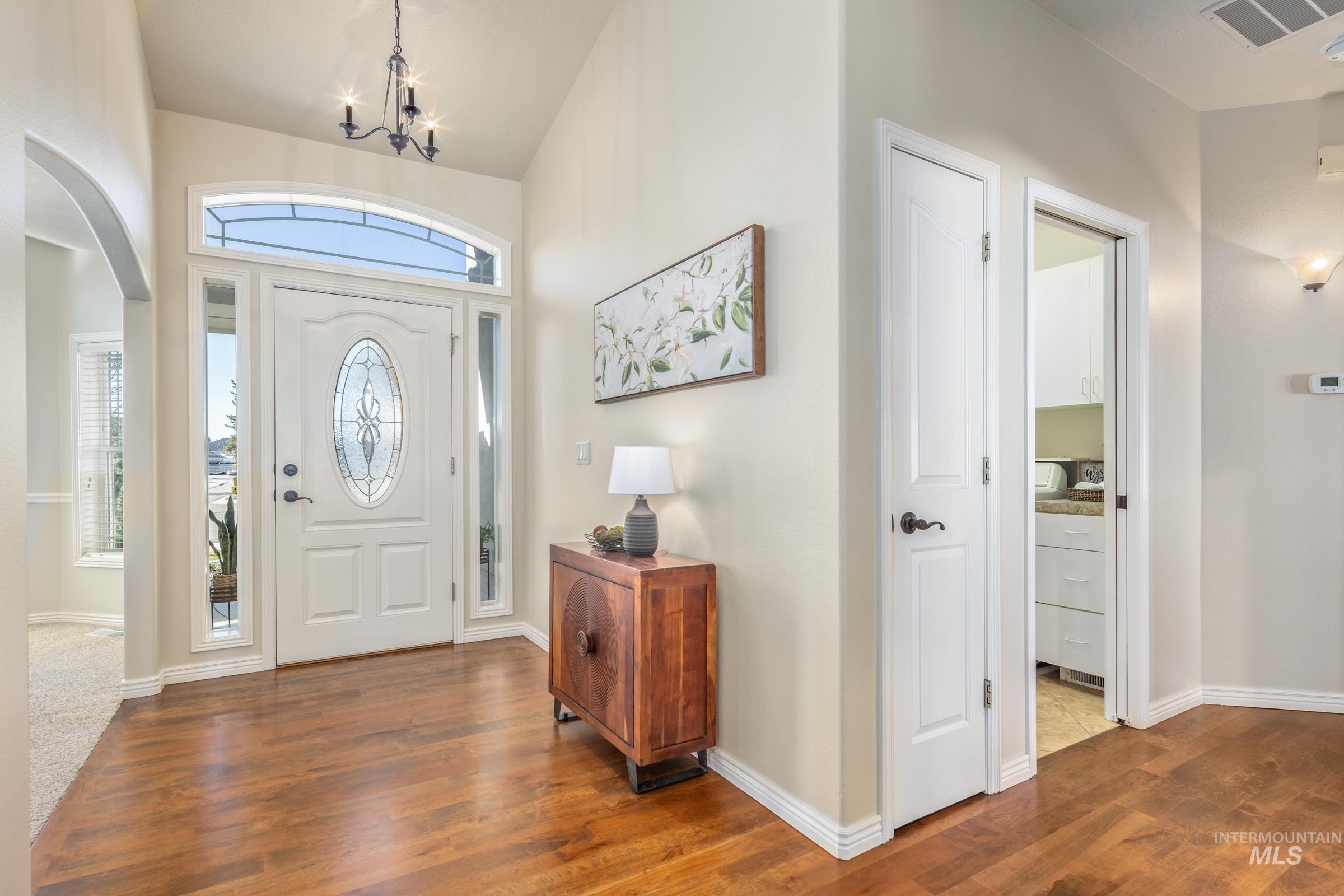 2424 N Tangent Ave, Meridian, Idaho 83646-7588, 3 Bedrooms, 2 Bathrooms, Residential For Sale, Price $550,000,MLS 98976965