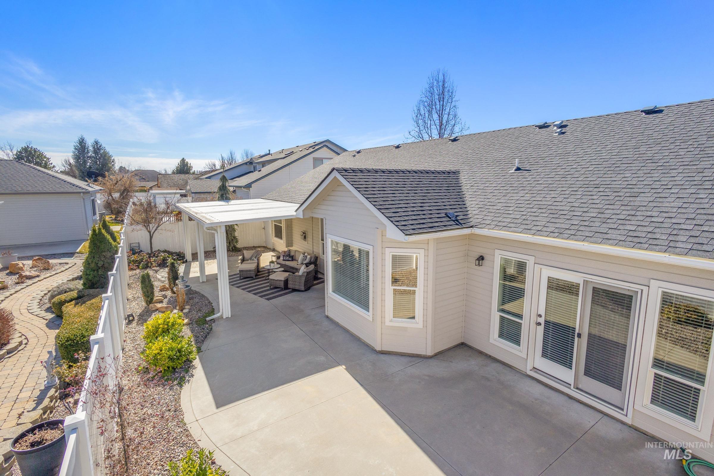 2424 N Tangent Ave, Meridian, Idaho 83646-7588, 3 Bedrooms, 2 Bathrooms, Residential For Sale, Price $550,000,MLS 98976965