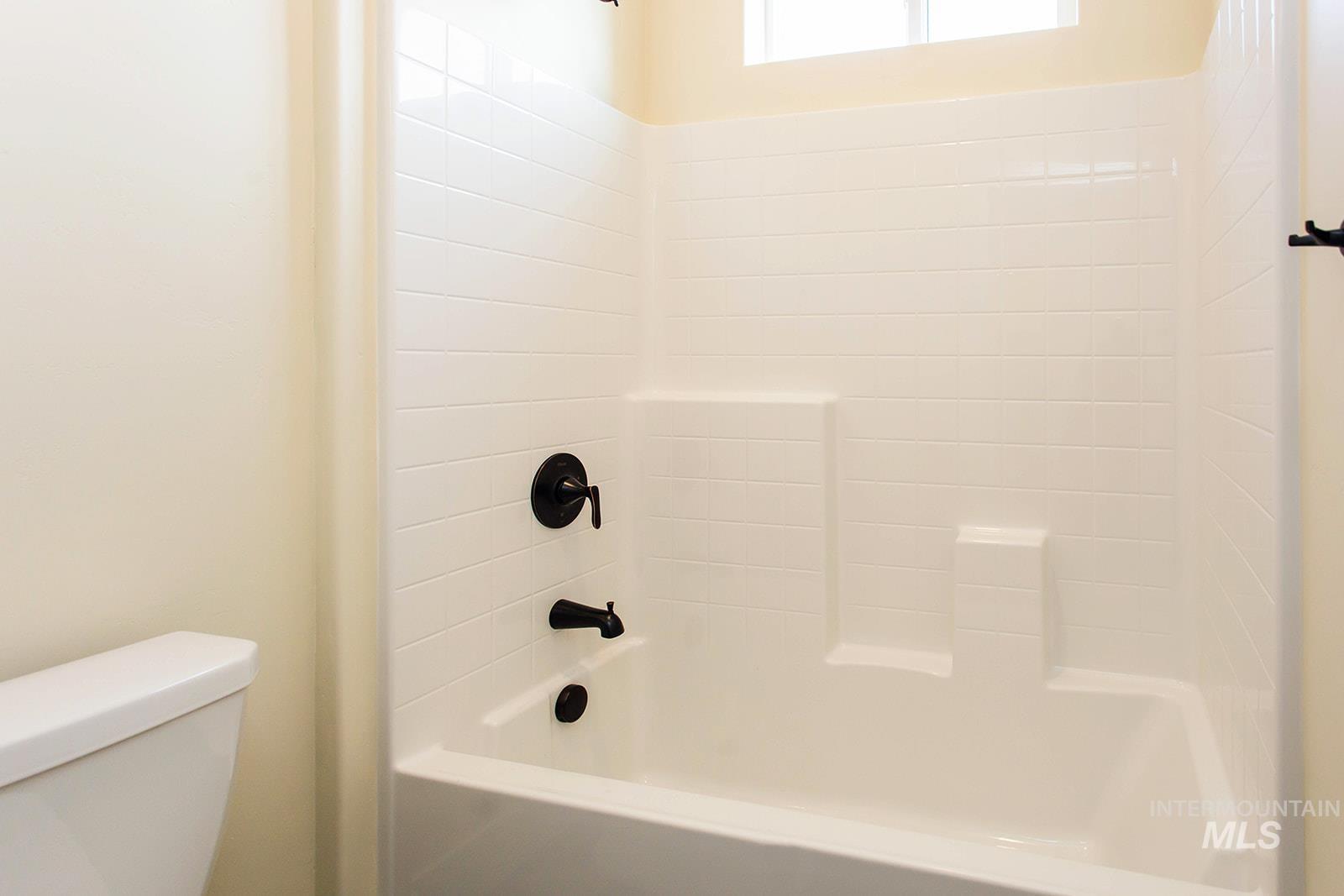 1416 Shelbi St, Twin Falls, Idaho 83301, 3 Bedrooms, 2 Bathrooms, Residential For Sale, Price $429,900,MLS 98976966