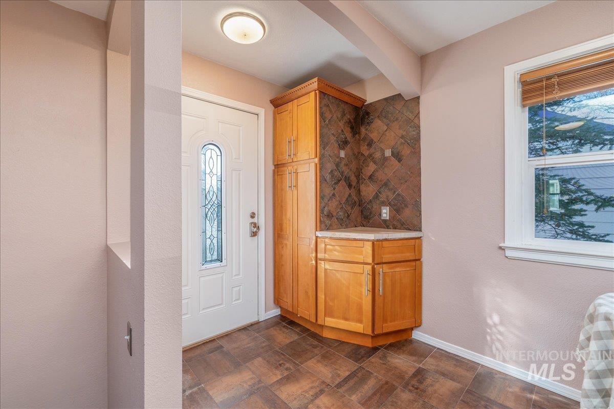 712 S Opal St, Boise, Idaho 83705, 4 Bedrooms, 1 Bathroom, Residential For Sale, Price $469,000,MLS 98976968