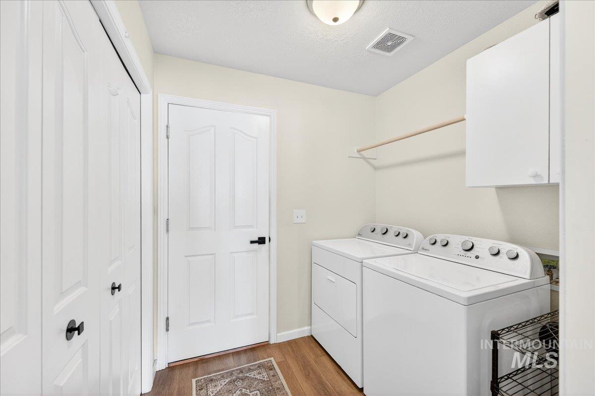 2750 N Phoenix Ave, Meridian, Idaho 83646, 3 Bedrooms, 2 Bathrooms, Residential For Sale, Price $519,900, 98976969