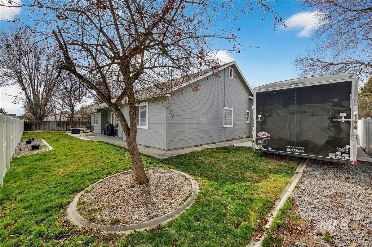 2750 N Phoenix Ave, Meridian, Idaho 83646, 3 Bedrooms, 2 Bathrooms, Residential For Sale, Price $519,900, 98976969