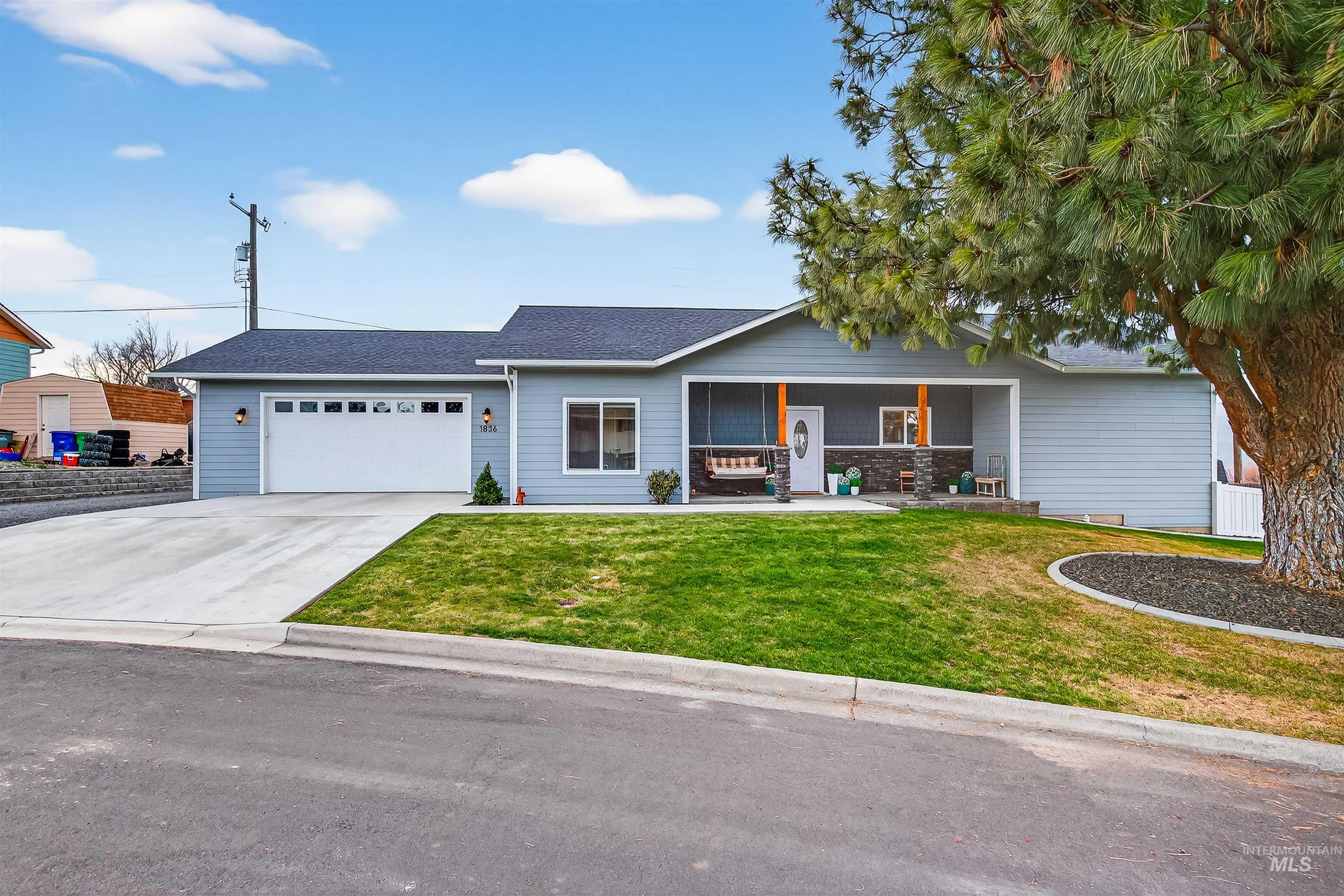 1836 Broadview Drive, Lewiston, Idaho 83501, 3 Bedrooms, 2 Bathrooms, Residential For Sale, Price $589,900, 98976971