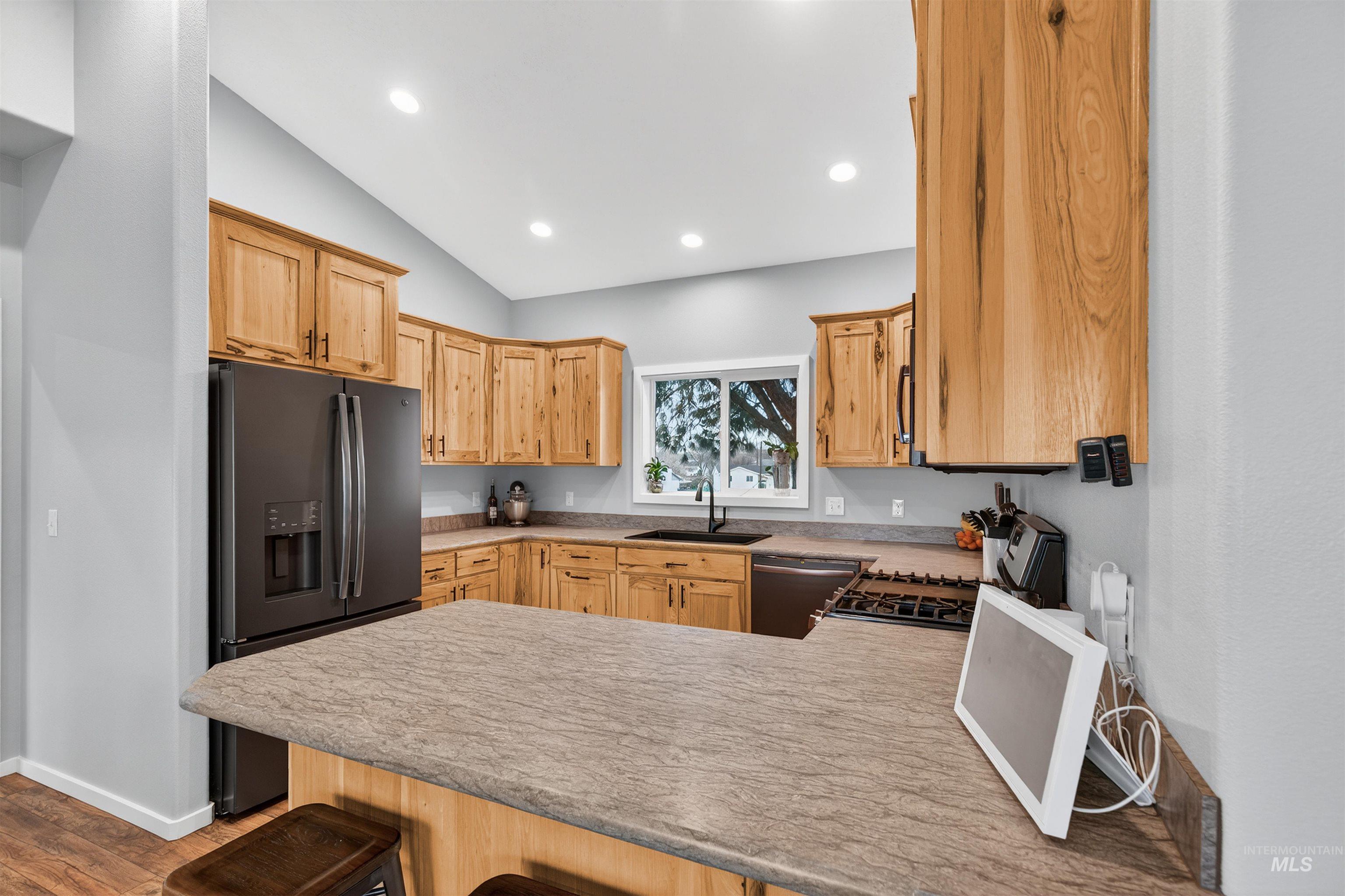 1836 Broadview Drive, Lewiston, Idaho 83501, 3 Bedrooms, 2 Bathrooms, Residential For Sale, Price $589,900, 98976971