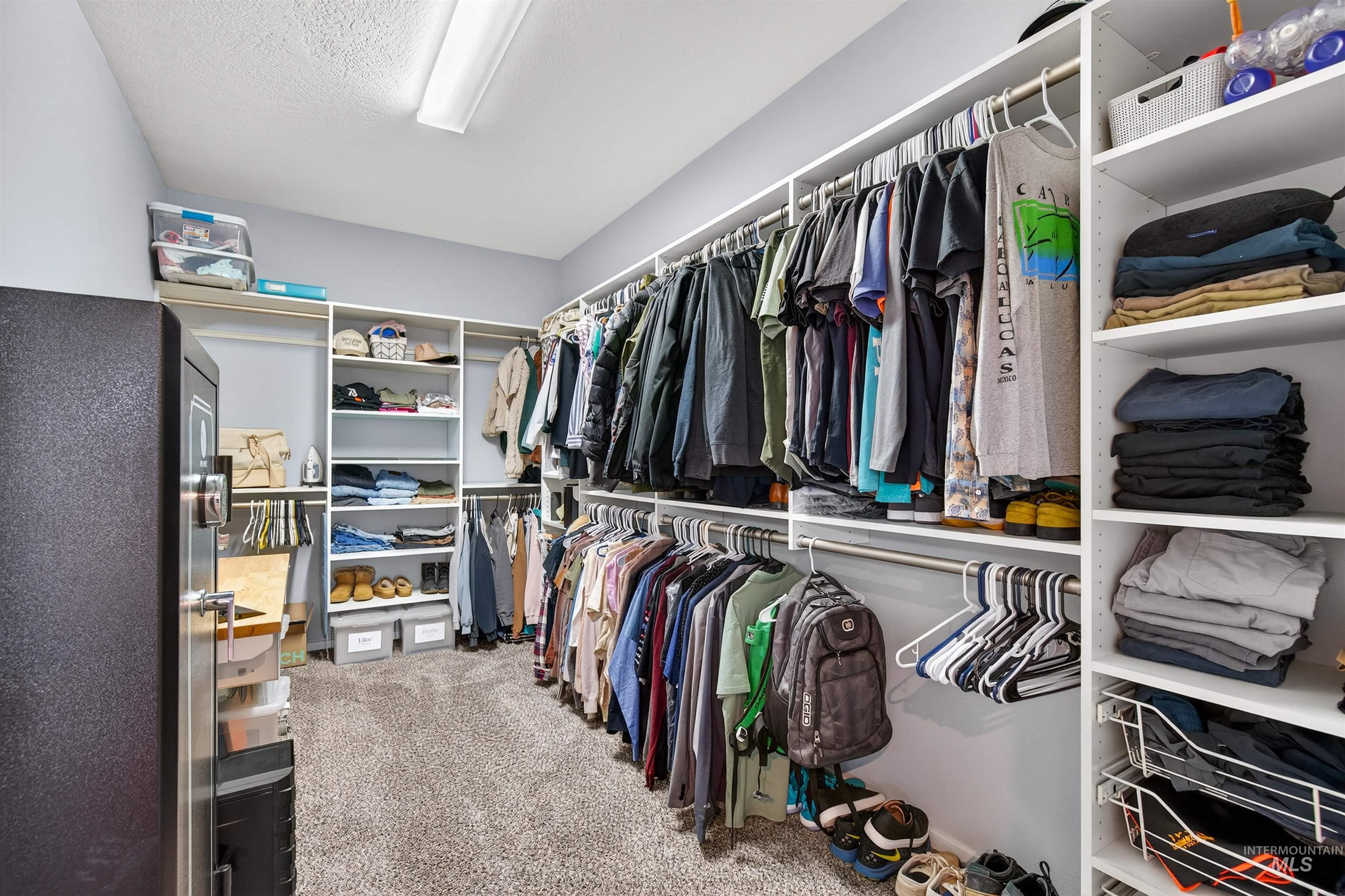 1836 Broadview Drive, Lewiston, Idaho 83501, 3 Bedrooms, 2 Bathrooms, Residential For Sale, Price $589,900, 98976971