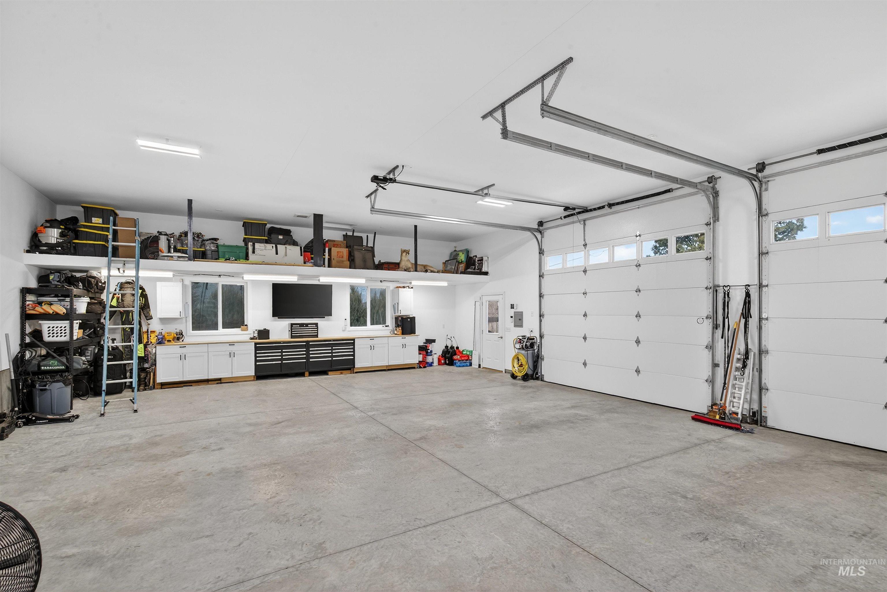 1836 Broadview Drive, Lewiston, Idaho 83501, 3 Bedrooms, 2 Bathrooms, Residential For Sale, Price $589,900, 98976971