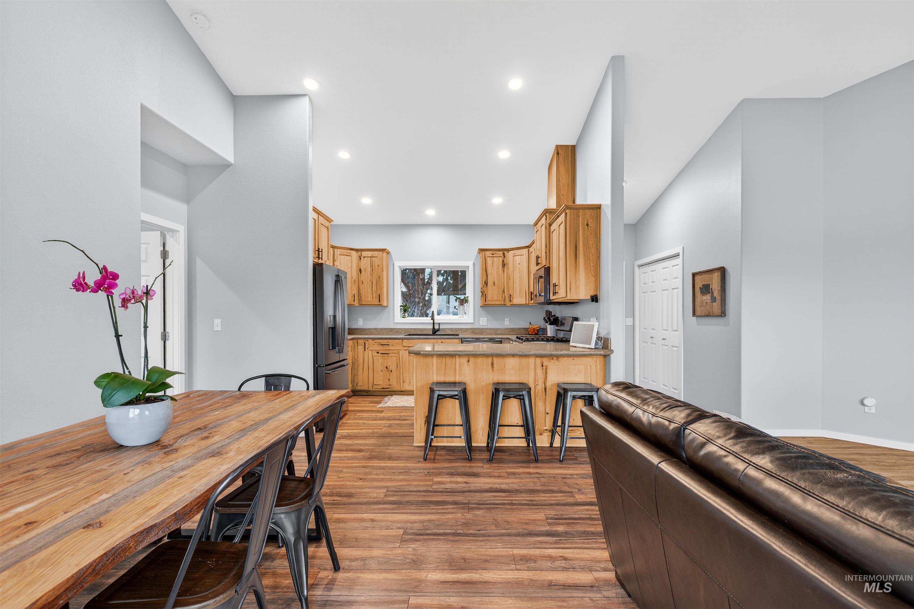 1836 Broadview Drive, Lewiston, Idaho 83501, 3 Bedrooms, 2 Bathrooms, Residential For Sale, Price $589,900, 98976971