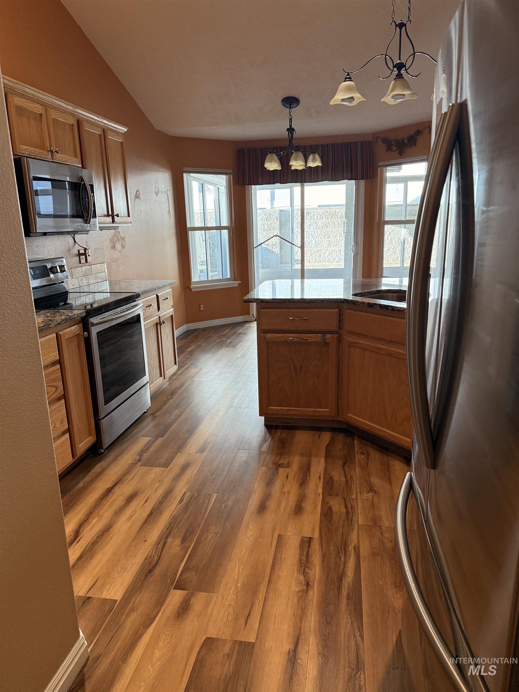 11816 W Rockhamton, Boise, Idaho 83709, 3 Bedrooms, 2 Bathrooms, Residential For Sale, Price $499,900, 98976972