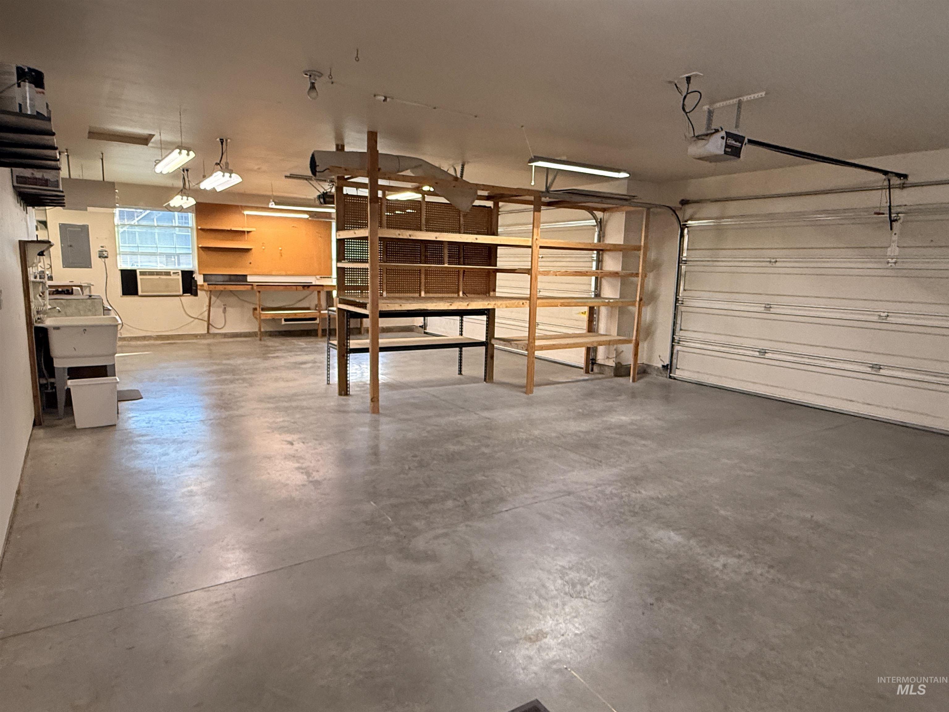 11816 W Rockhamton, Boise, Idaho 83709, 3 Bedrooms, 2 Bathrooms, Residential For Sale, Price $499,900, 98976972