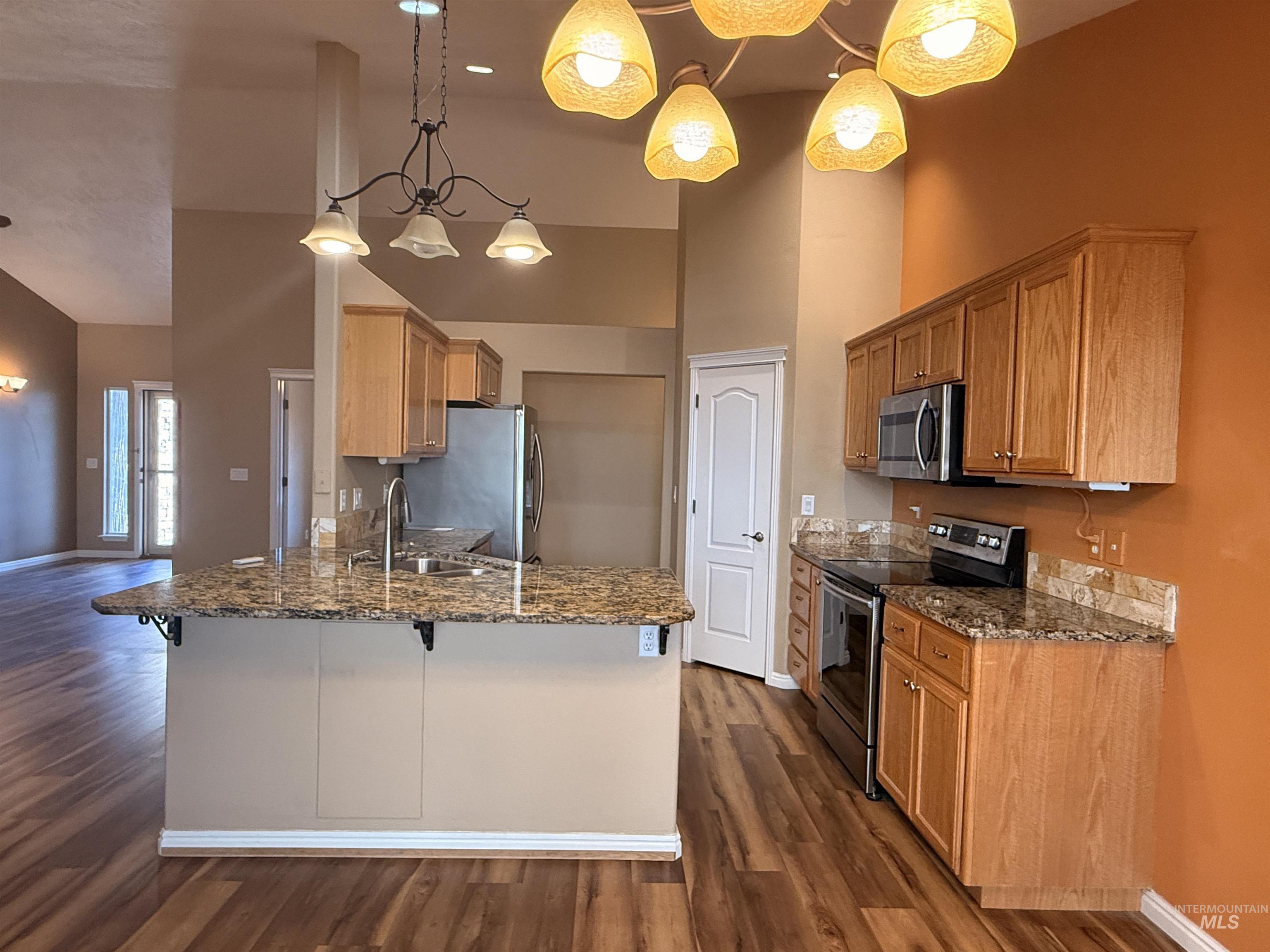 11816 W Rockhamton, Boise, Idaho 83709, 3 Bedrooms, 2 Bathrooms, Residential For Sale, Price $499,900, 98976972