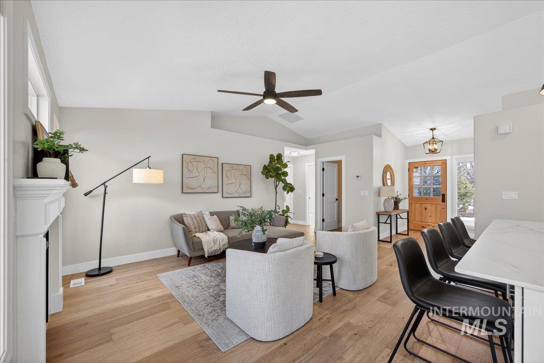 964 E Cembra St, Eagle, Idaho 83616, 3 Bedrooms, 2 Bathrooms, Residential For Sale, Price $545,000,MLS 98976973