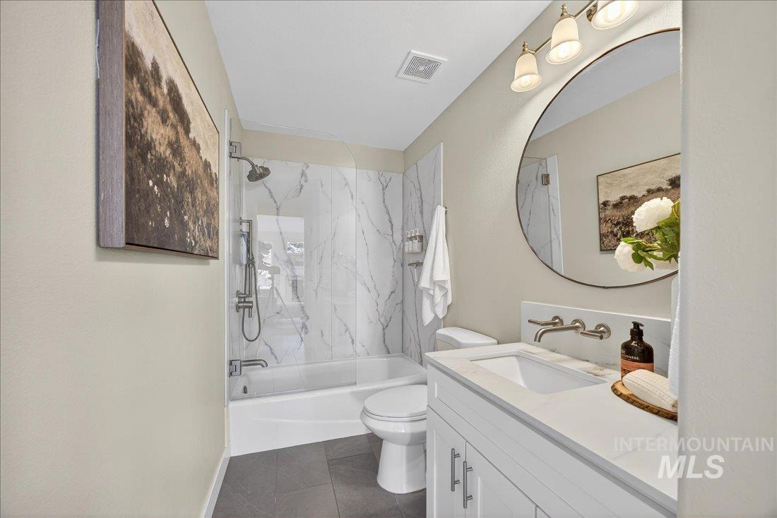 964 E Cembra St, Eagle, Idaho 83616, 3 Bedrooms, 2 Bathrooms, Residential For Sale, Price $545,000,MLS 98976973