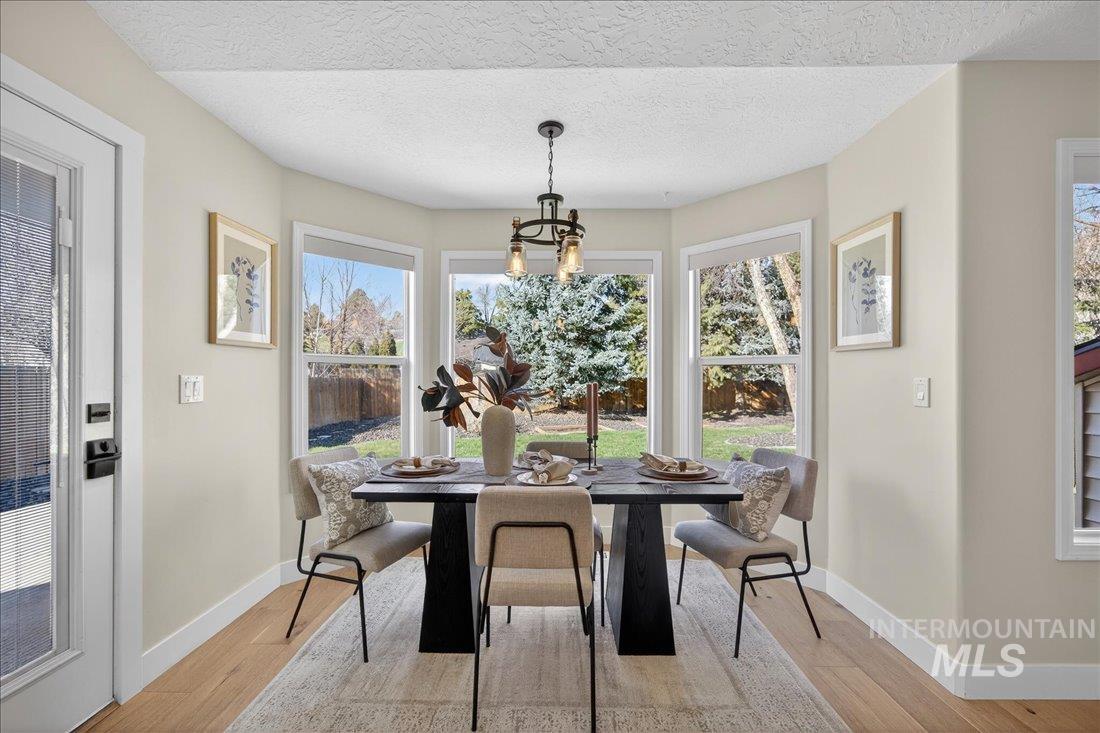 964 E Cembra St, Eagle, Idaho 83616, 3 Bedrooms, 2 Bathrooms, Residential For Sale, Price $545,000,MLS 98976973