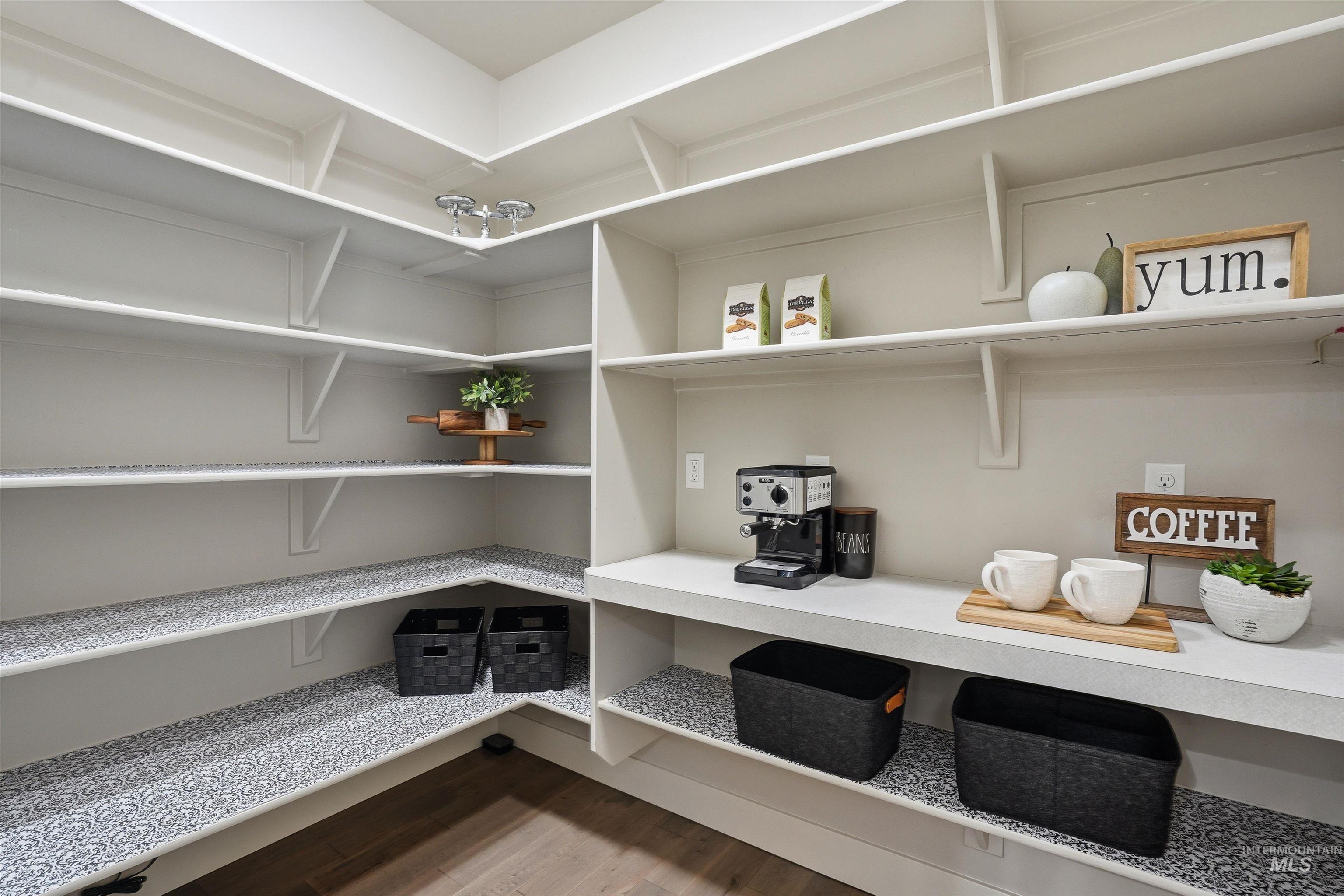 5322 S Palatino Ave, Meridian, Idaho 83642, 5 Bedrooms, 3.5 Bathrooms, Residential For Sale, Price $795,000, 98976975