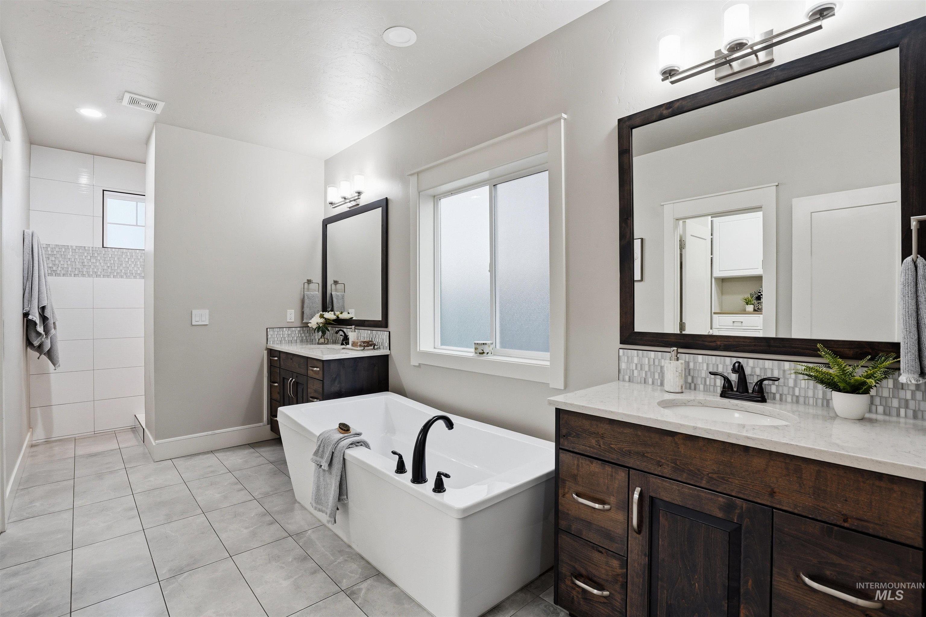 5322 S Palatino Ave, Meridian, Idaho 83642, 5 Bedrooms, 3.5 Bathrooms, Residential For Sale, Price $795,000, 98976975