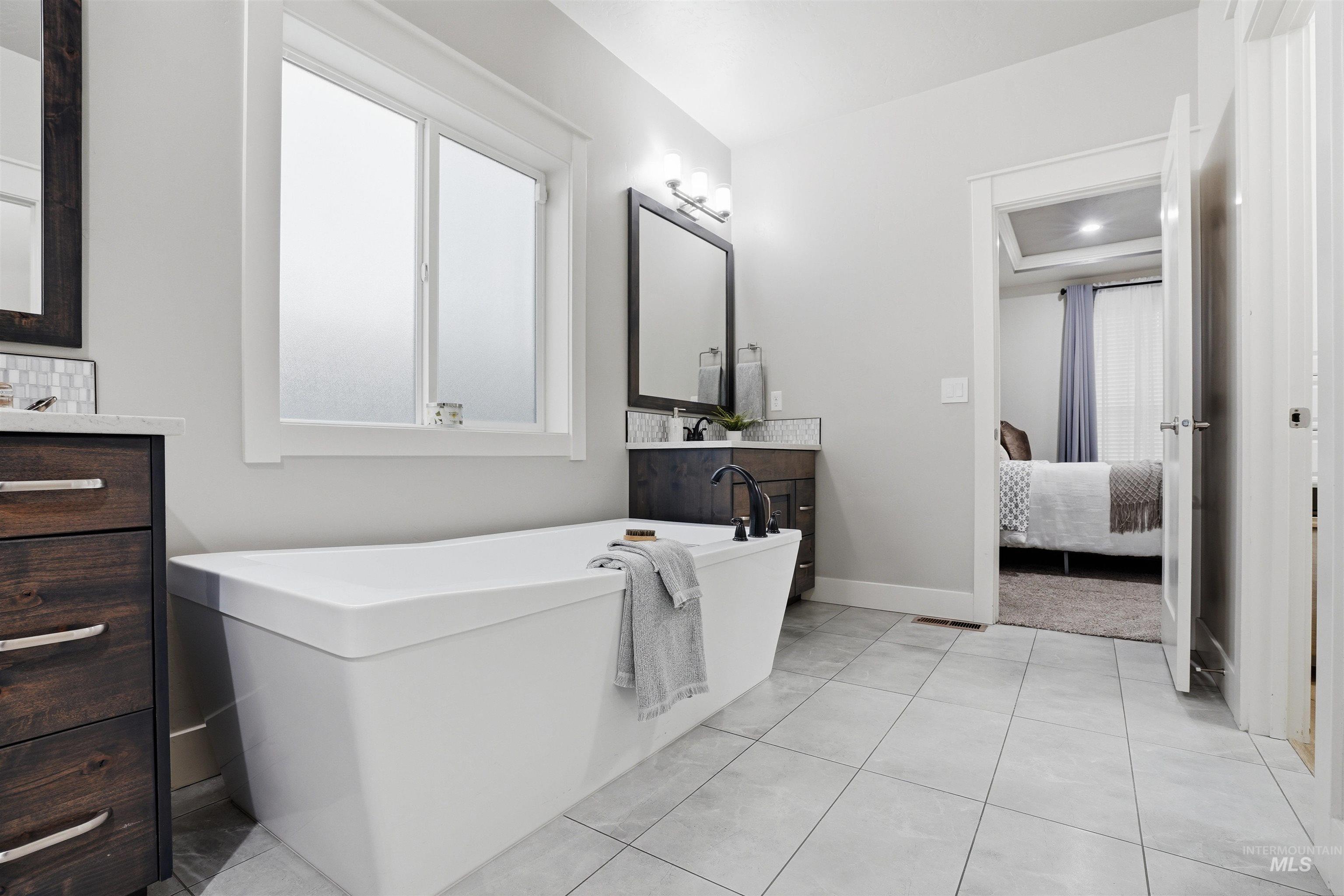 5322 S Palatino Ave, Meridian, Idaho 83642, 5 Bedrooms, 3.5 Bathrooms, Residential For Sale, Price $795,000, 98976975