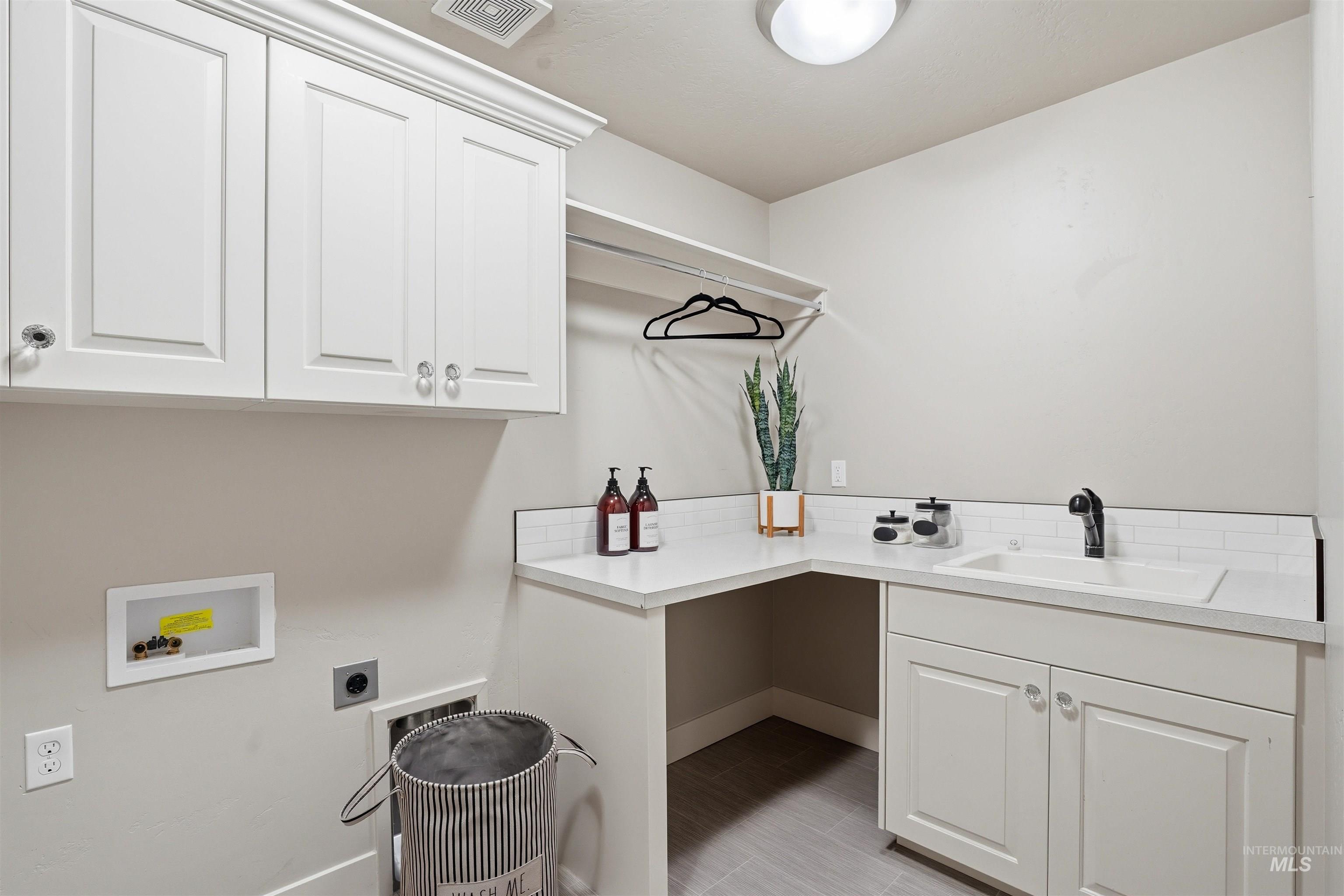 5322 S Palatino Ave, Meridian, Idaho 83642, 5 Bedrooms, 3.5 Bathrooms, Residential For Sale, Price $795,000, 98976975