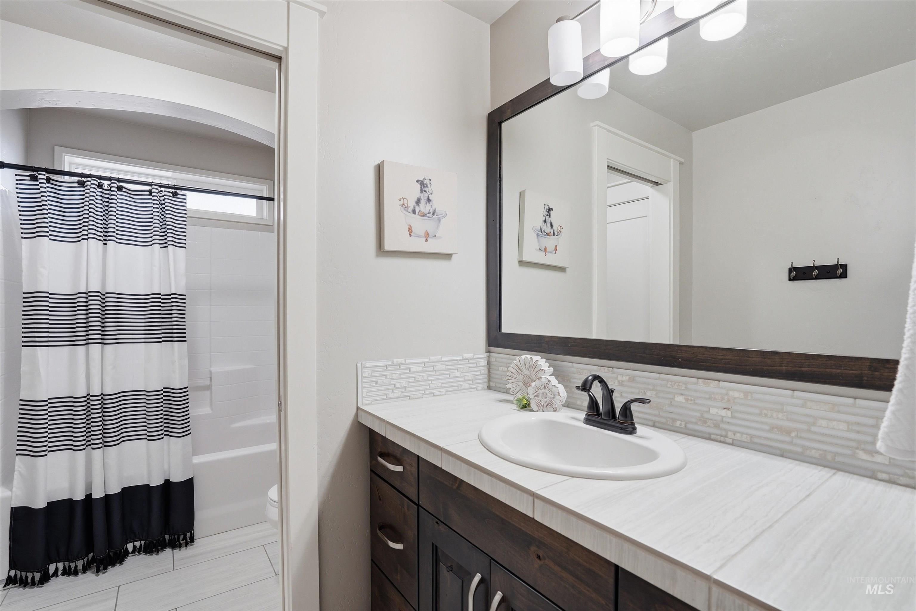 5322 S Palatino Ave, Meridian, Idaho 83642, 5 Bedrooms, 3.5 Bathrooms, Residential For Sale, Price $795,000, 98976975