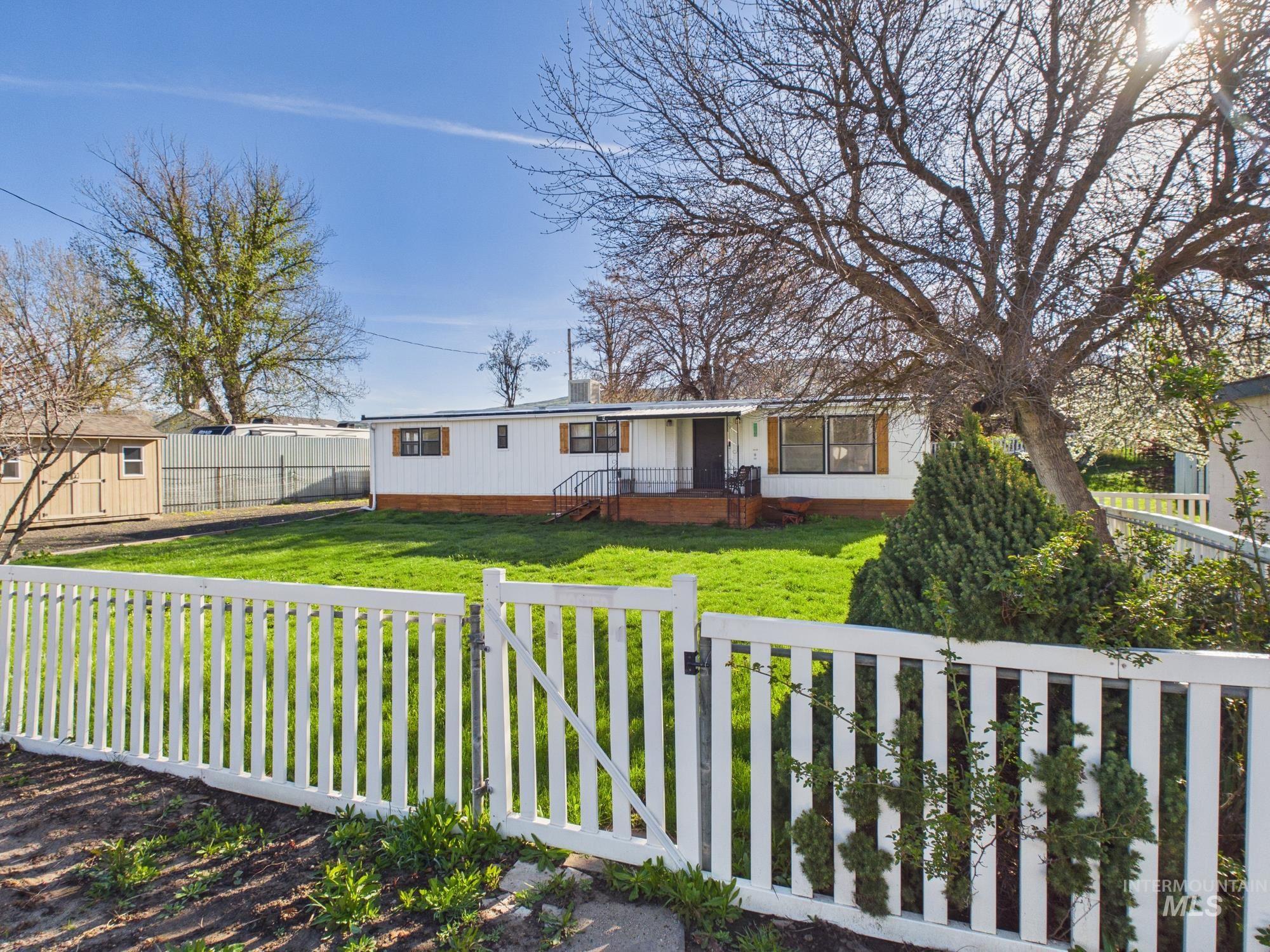 7680 Sweet Ola hwy, Sweet, Idaho 83670, 2 Bedrooms, 2 Bathrooms, Residential For Sale, Price $189,000,MLS 98976977