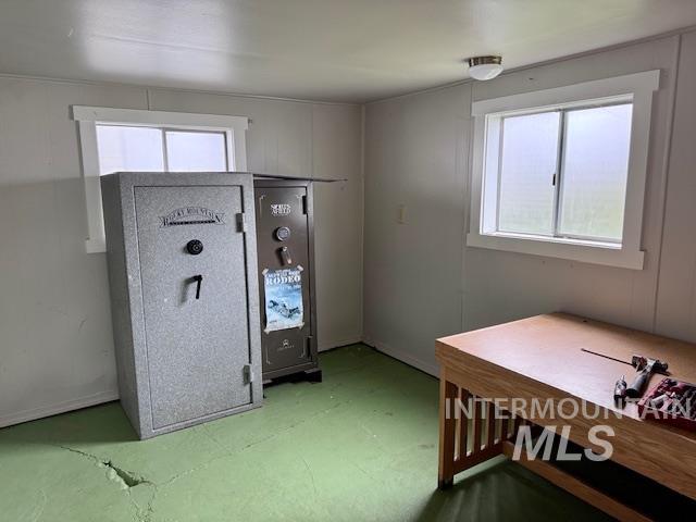 7680 Sweet Ola hwy, Sweet, Idaho 83670, 2 Bedrooms, 2 Bathrooms, Residential For Sale, Price $189,000, 98976977