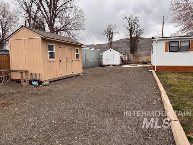 7680 Sweet Ola hwy, Sweet, Idaho 83670, 2 Bedrooms, 2 Bathrooms, Residential For Sale, Price $189,000, 98976977