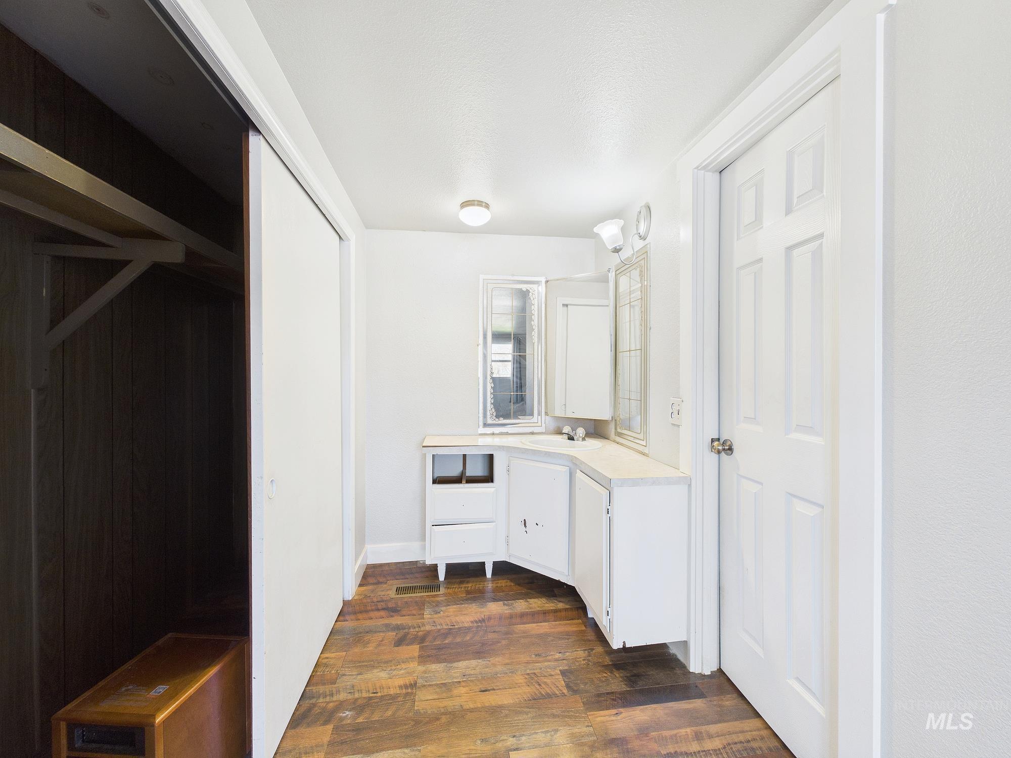 7680 Sweet Ola hwy, Sweet, Idaho 83670, 2 Bedrooms, 2 Bathrooms, Residential For Sale, Price $189,000,MLS 98976977