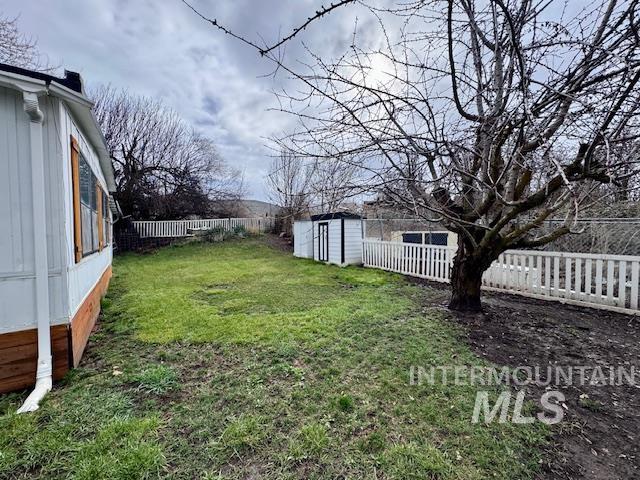 7680 Sweet Ola hwy, Sweet, Idaho 83670, 2 Bedrooms, 2 Bathrooms, Residential For Sale, Price $189,000, 98976977