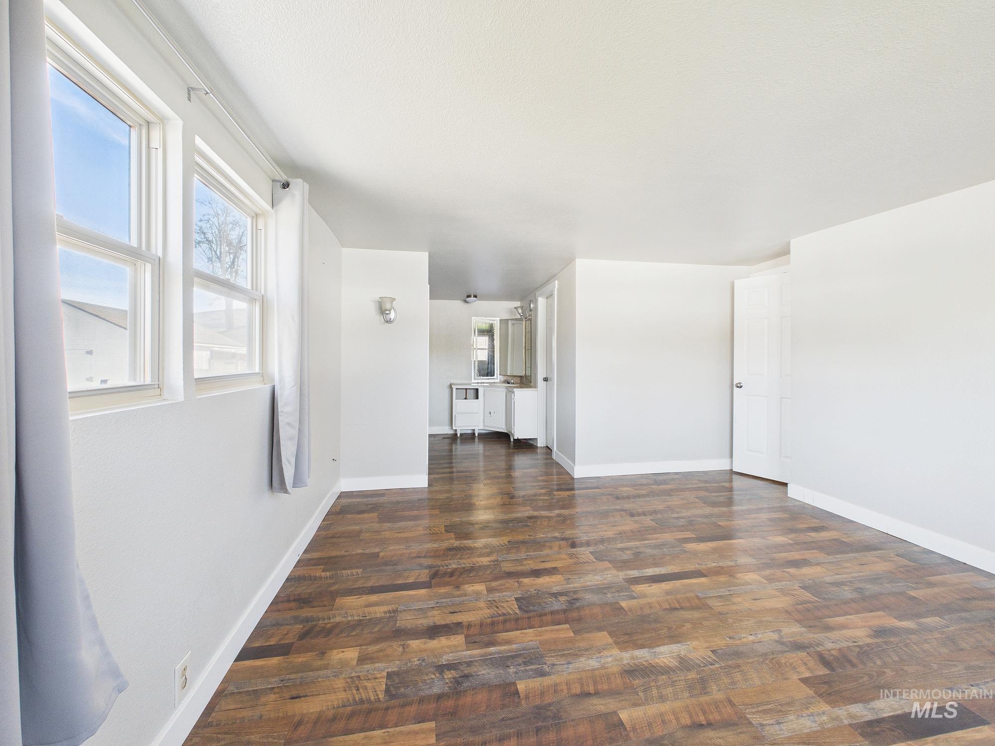 7680 Sweet Ola hwy, Sweet, Idaho 83670, 2 Bedrooms, 2 Bathrooms, Residential For Sale, Price $189,000,MLS 98976977