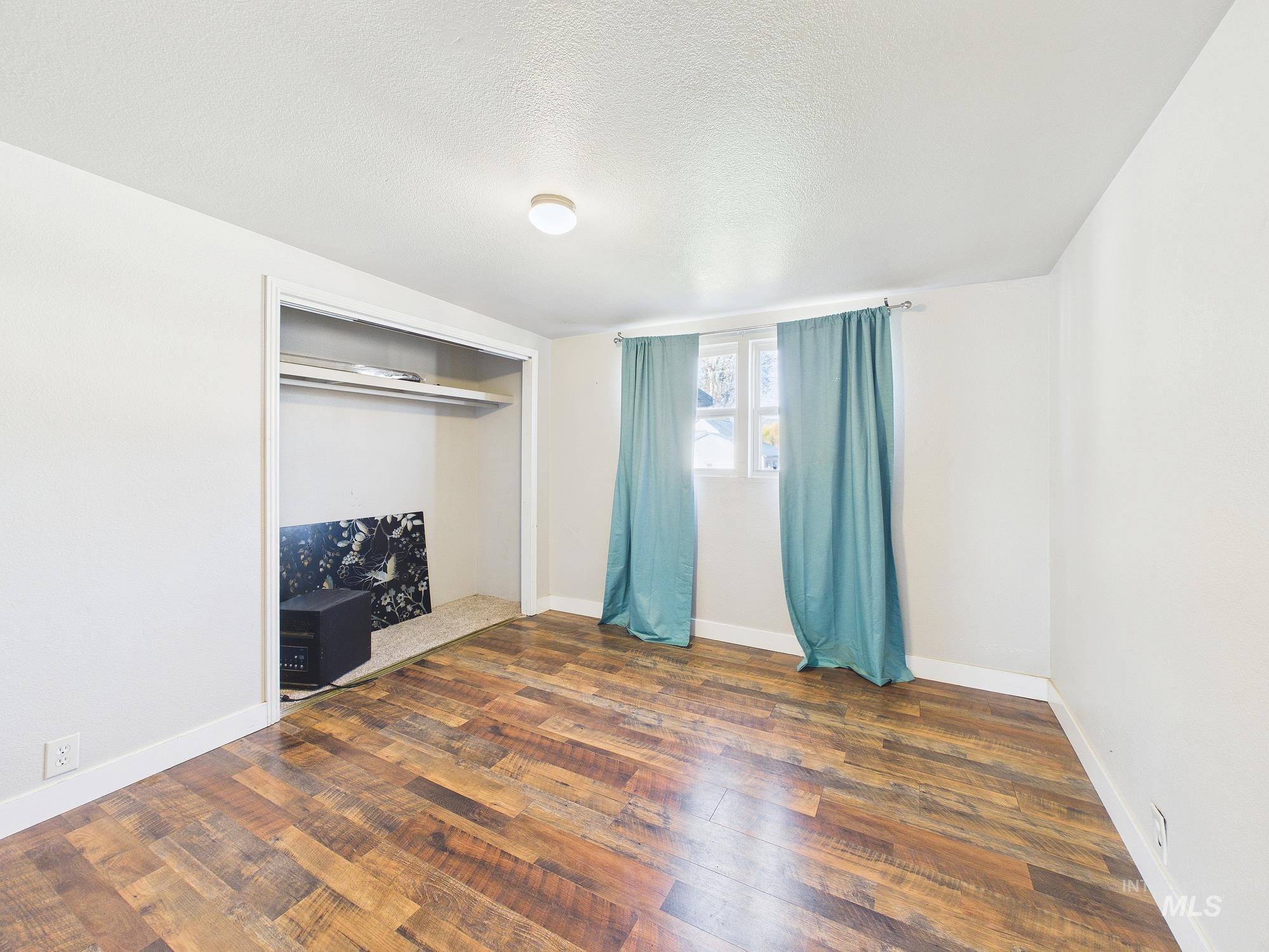 7680 Sweet Ola hwy, Sweet, Idaho 83670, 2 Bedrooms, 2 Bathrooms, Residential For Sale, Price $189,000,MLS 98976977