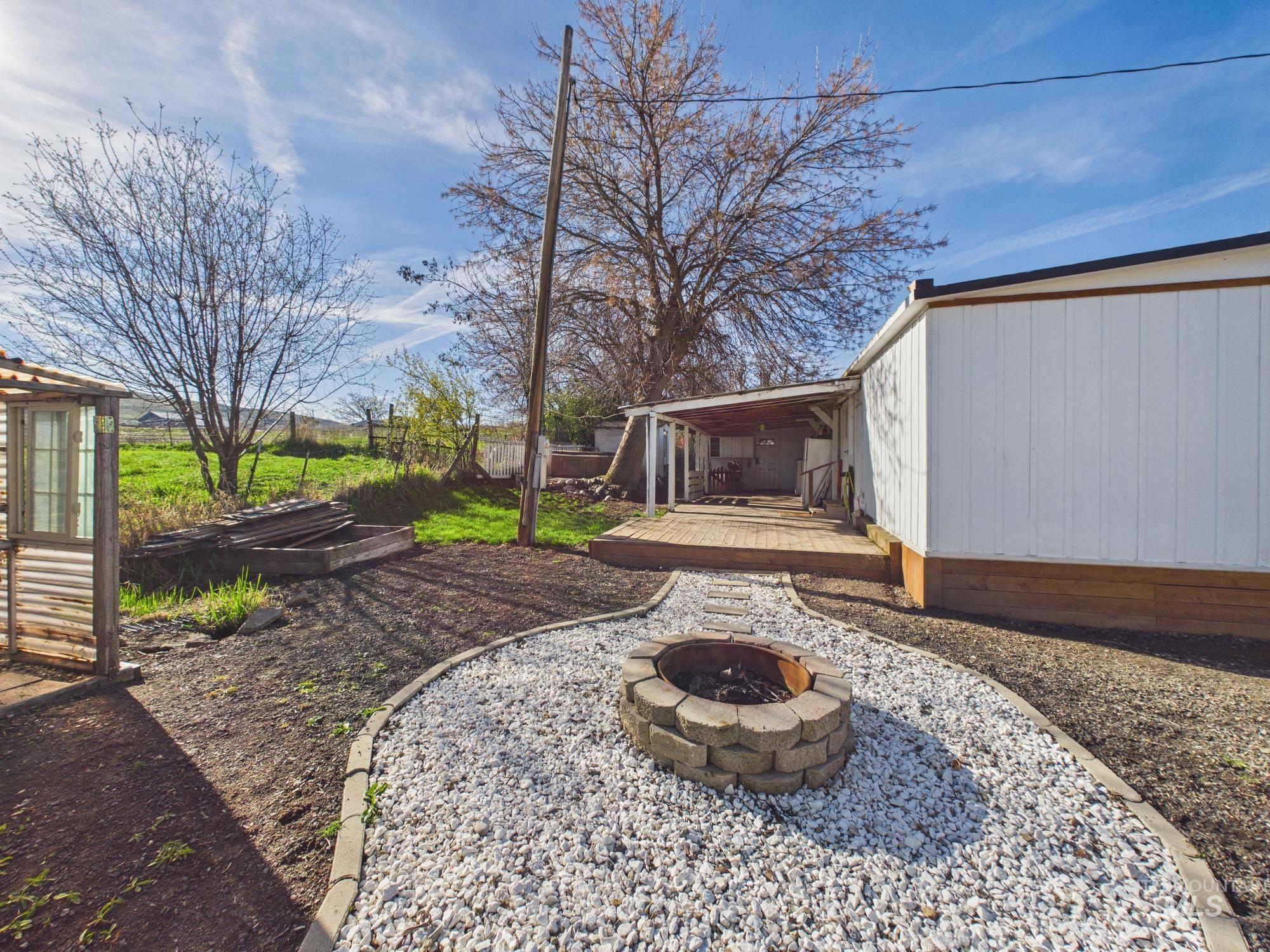 7680 Sweet Ola hwy, Sweet, Idaho 83670, 2 Bedrooms, 2 Bathrooms, Residential For Sale, Price $189,000,MLS 98976977