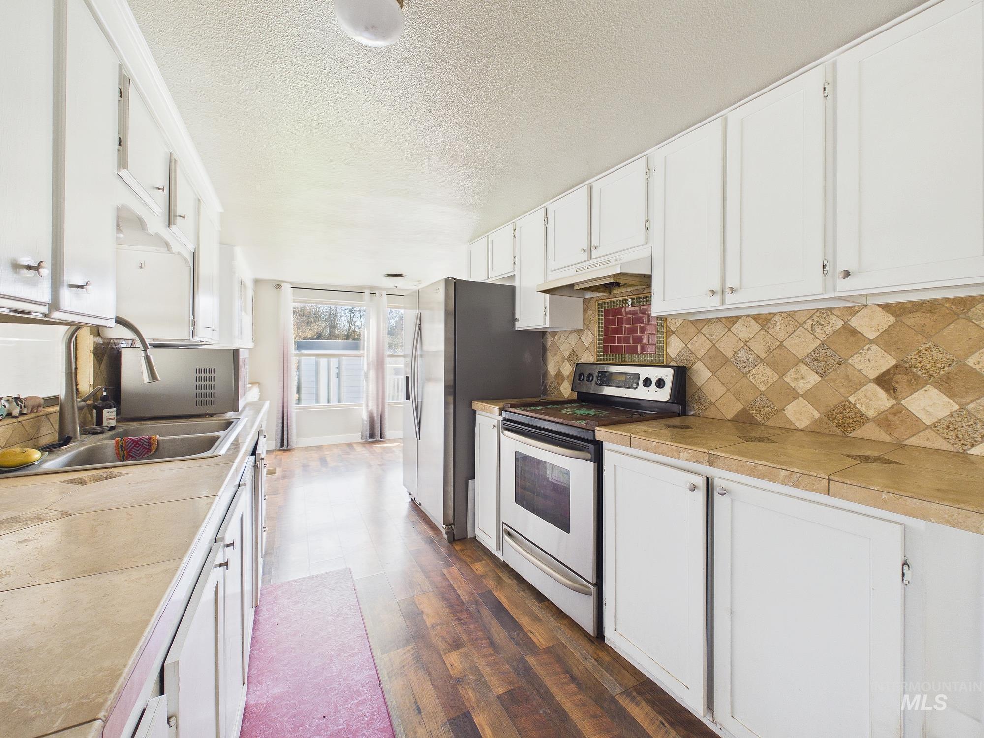 7680 Sweet Ola hwy, Sweet, Idaho 83670, 2 Bedrooms, 2 Bathrooms, Residential For Sale, Price $189,000,MLS 98976977