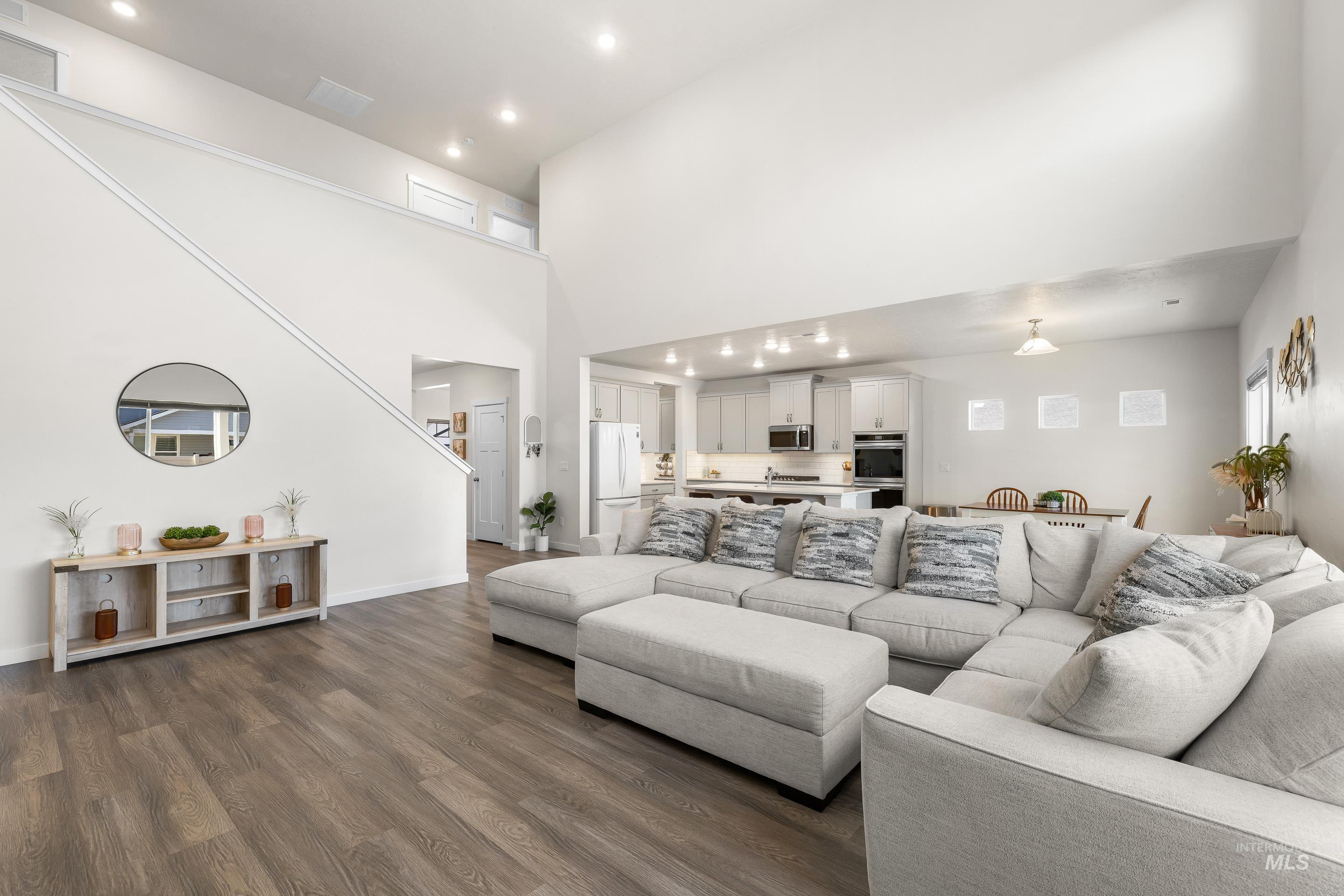 3410 S Rosa Parks Way, Nampa, Idaho 83687, 5 Bedrooms, 3.5 Bathrooms, Residential For Sale, Price $595,000, 98976978