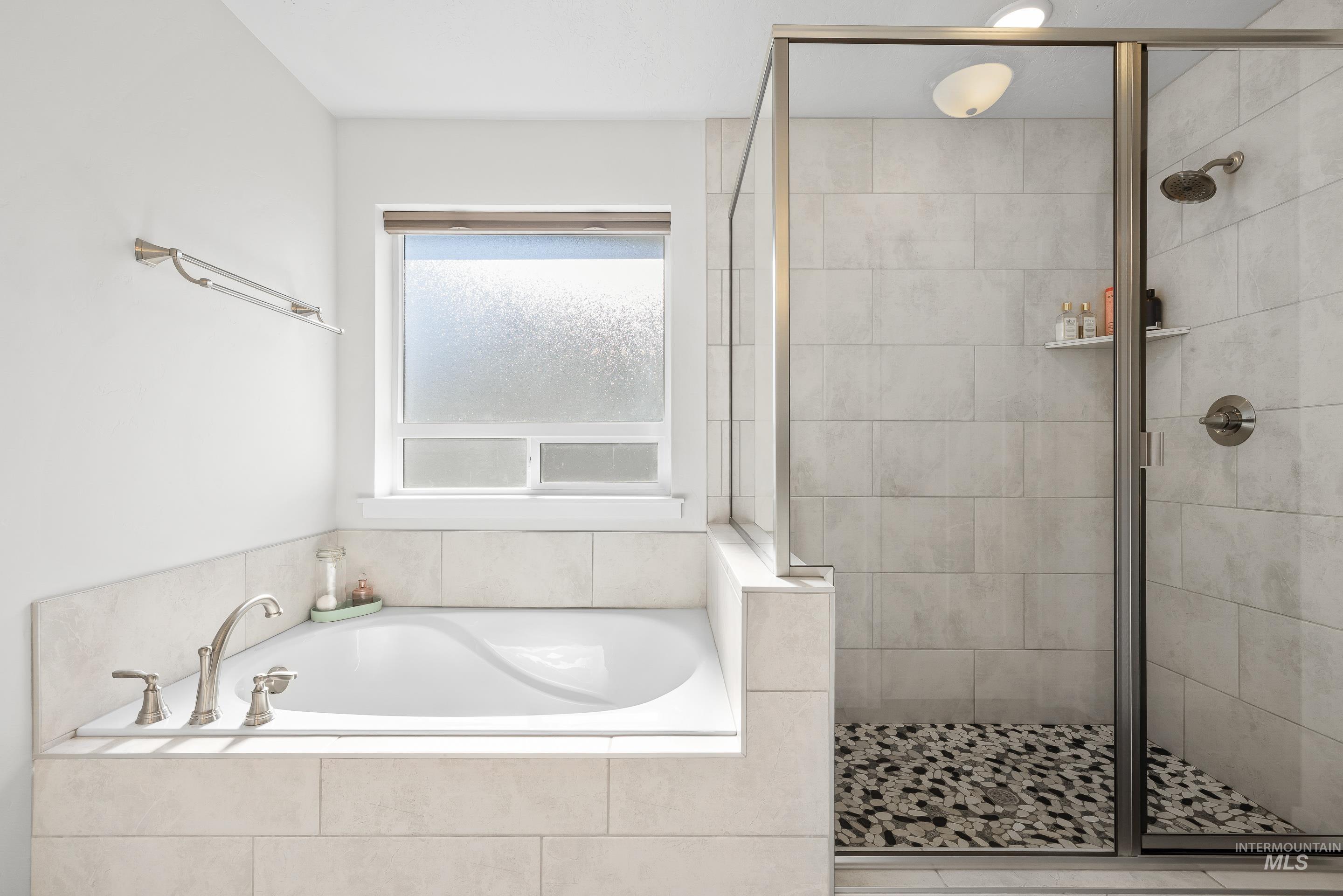 3410 S Rosa Parks Way, Nampa, Idaho 83687, 5 Bedrooms, 3.5 Bathrooms, Residential For Sale, Price $595,000, 98976978