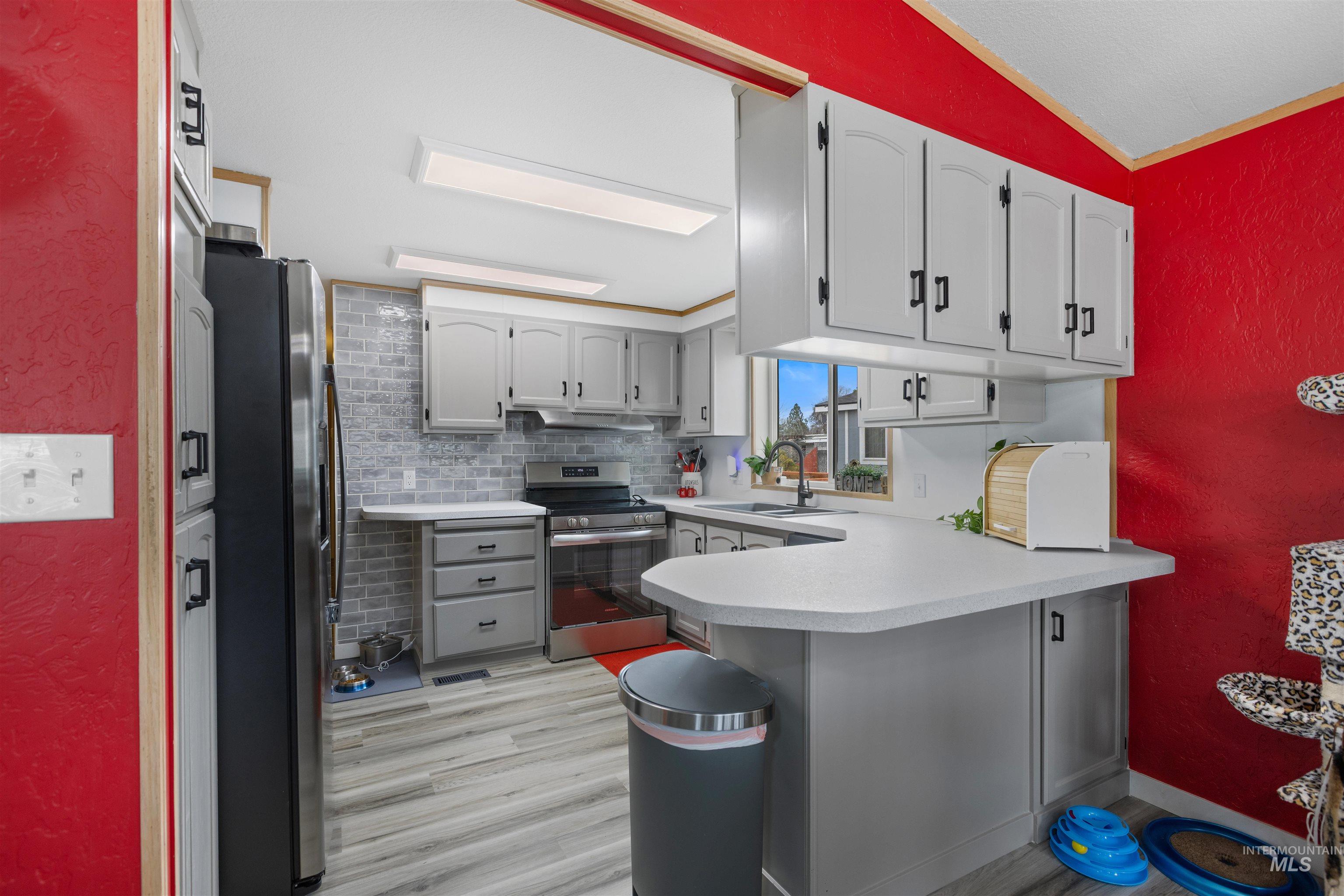 8181 N Andy Ln, Boise, Idaho 83714, 2 Bedrooms, 2 Bathrooms, Residential For Sale, Price $179,900, 98976979