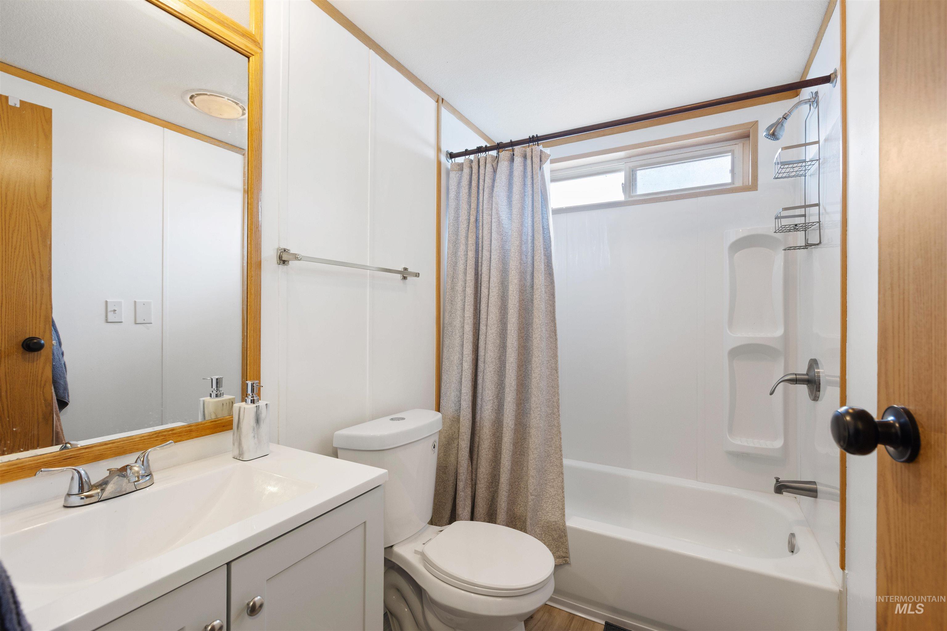 8181 N Andy Ln, Boise, Idaho 83714, 2 Bedrooms, 2 Bathrooms, Residential For Sale, Price $179,900, 98976979