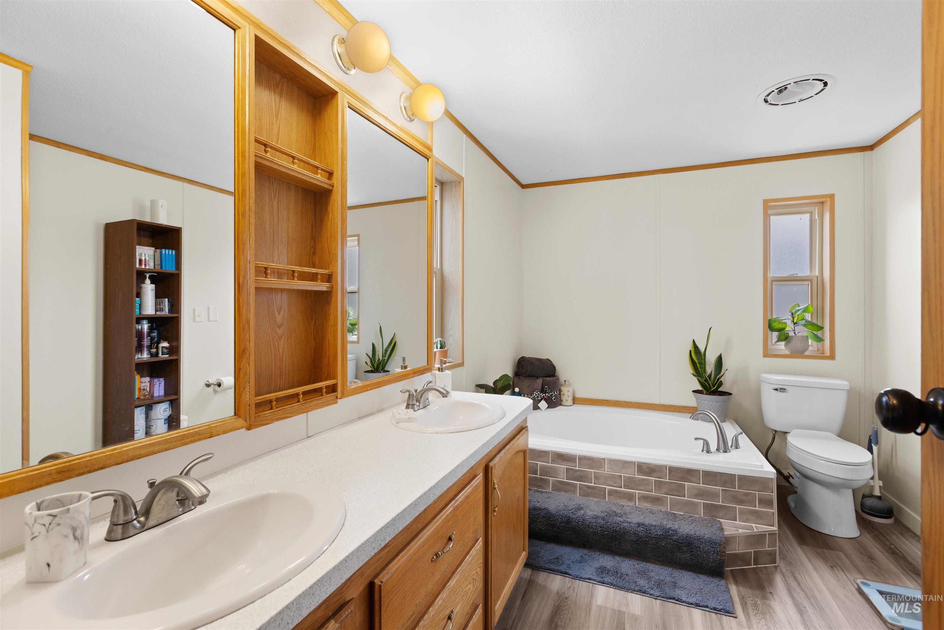 8181 N Andy Ln, Boise, Idaho 83714, 2 Bedrooms, 2 Bathrooms, Residential For Sale, Price $179,900, 98976979