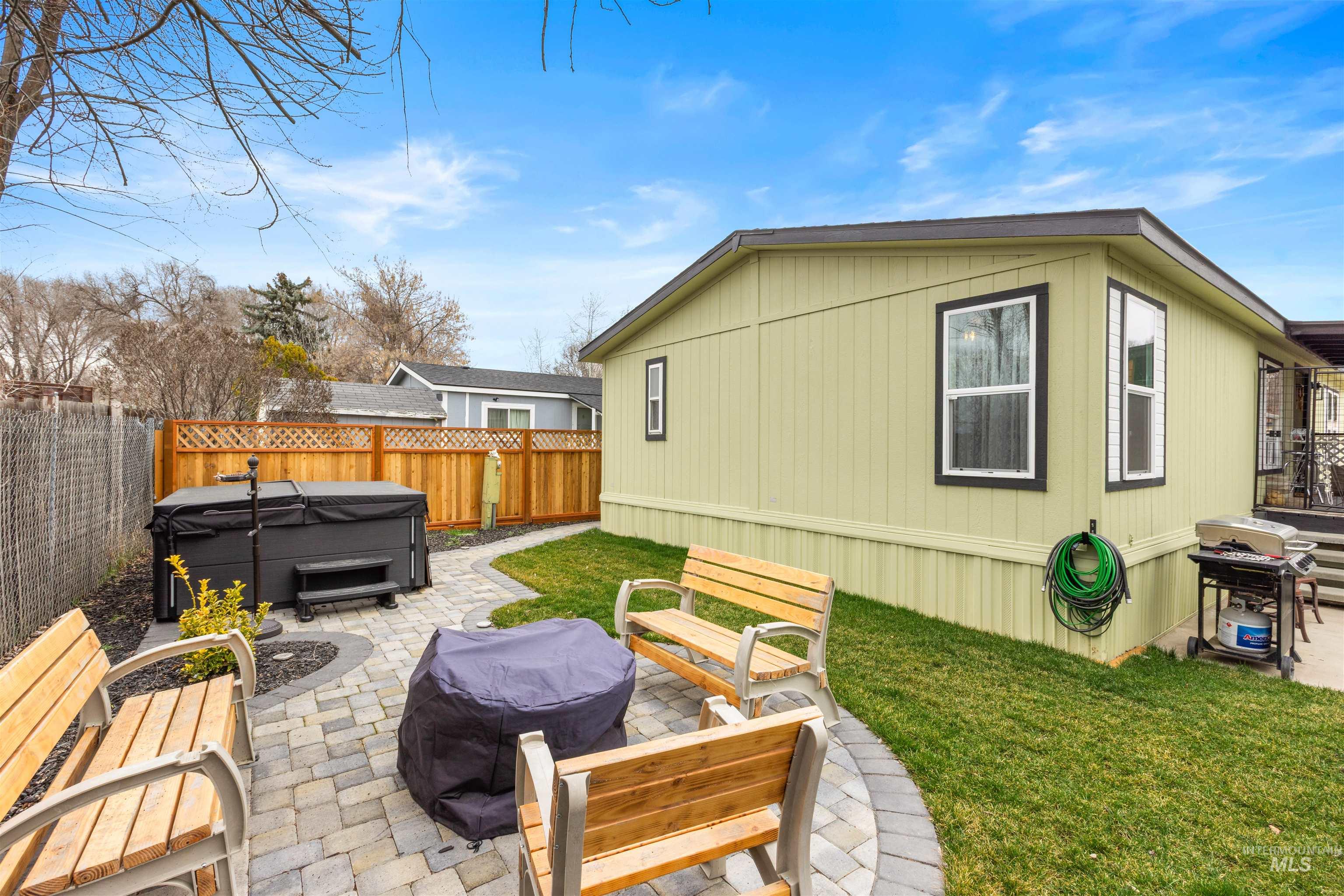 8181 N Andy Ln, Boise, Idaho 83714, 2 Bedrooms, 2 Bathrooms, Residential For Sale, Price $179,900, 98976979