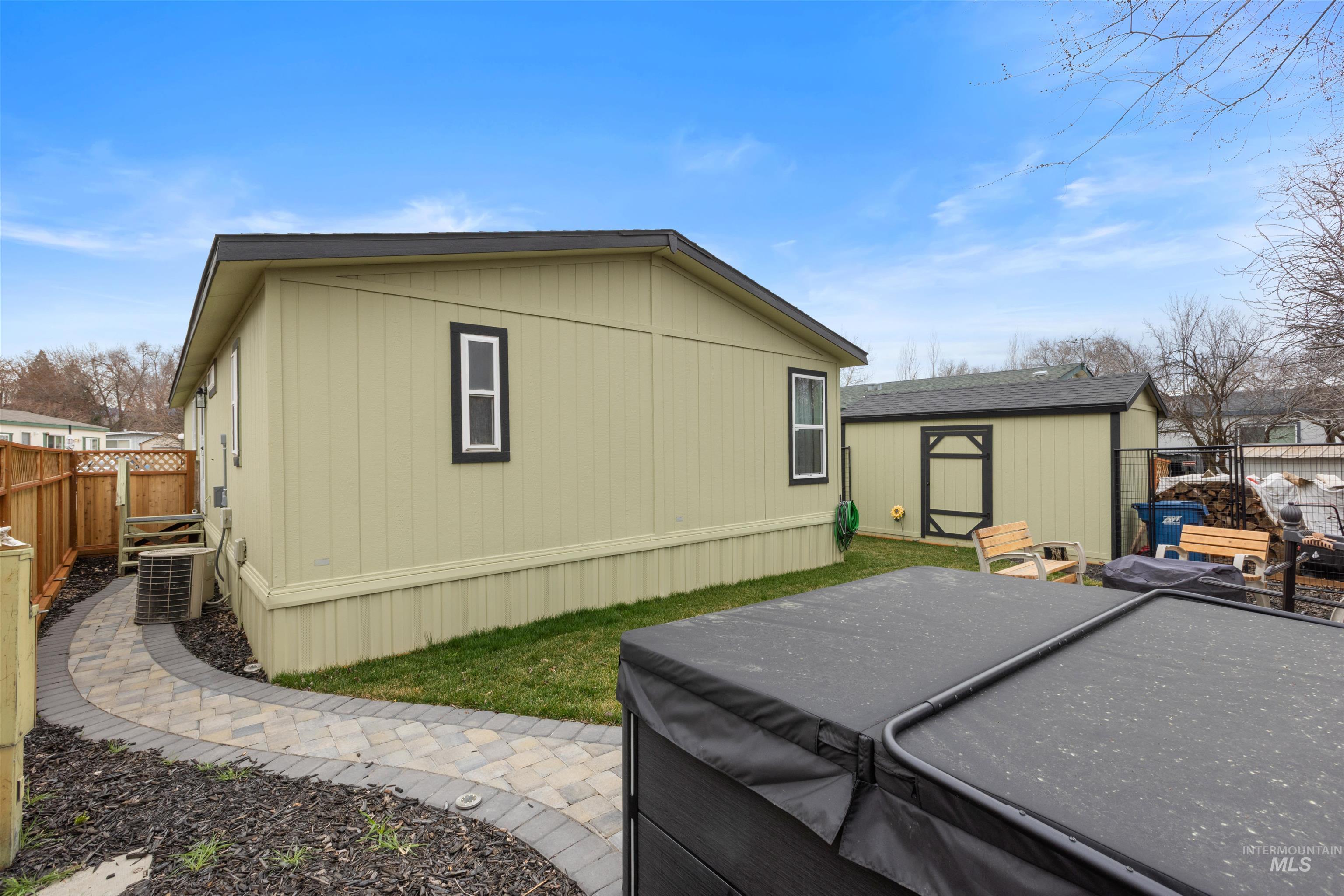 8181 N Andy Ln, Boise, Idaho 83714, 2 Bedrooms, 2 Bathrooms, Residential For Sale, Price $179,900, 98976979